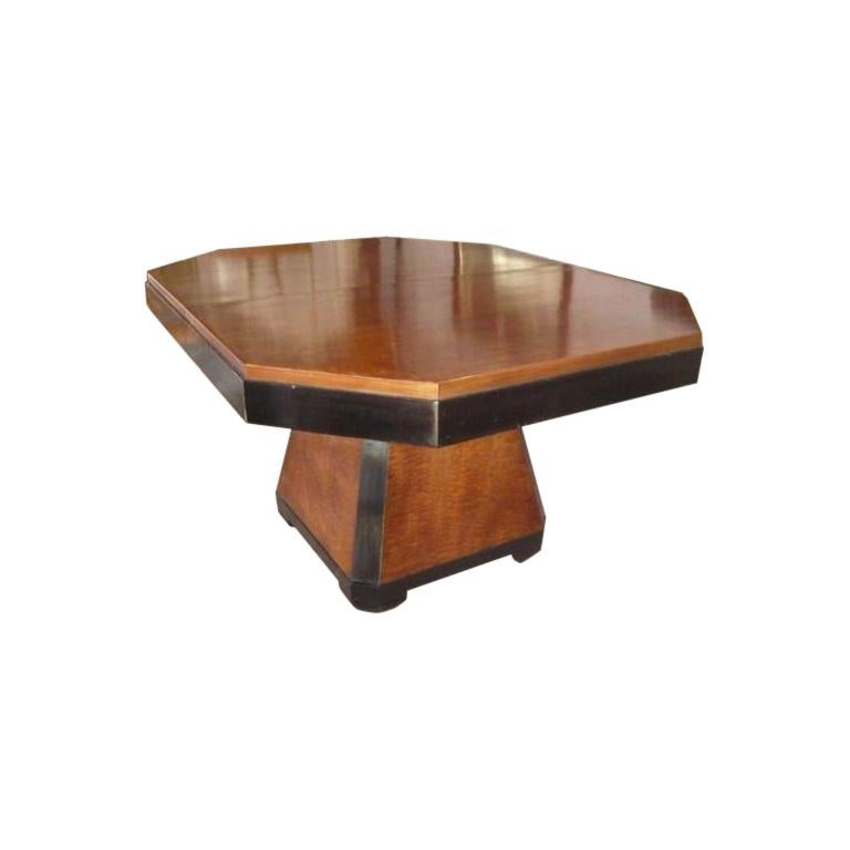 20th Century Art Deco Italian Mahogany Wood Extendible Table from 1950s For Sale