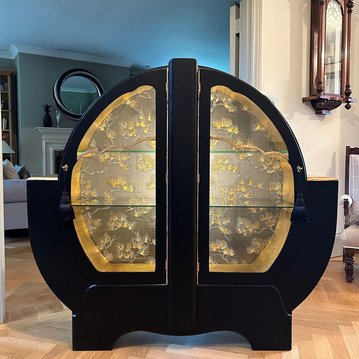 Other 20th Century Art Deco Japanese Style Pinewood Circular Cocktail Cabinet