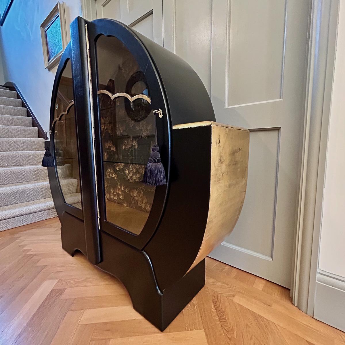 British 20th Century Art Deco Japanese Style Pinewood Circular Cocktail Cabinet