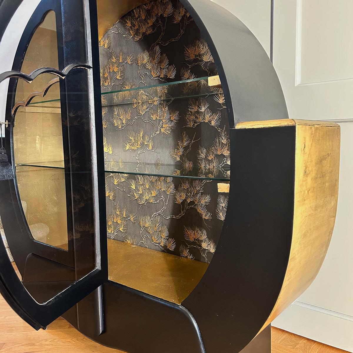 20th Century Art Deco Japanese Style Pinewood Circular Cocktail Cabinet 3