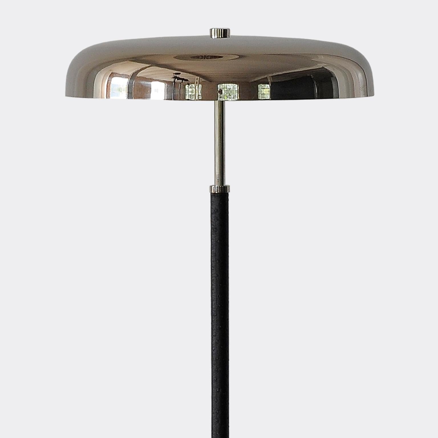 20th Century Art Deco Leather Clad Floor Lamp In Good Condition For Sale In BUDAPEST, HU