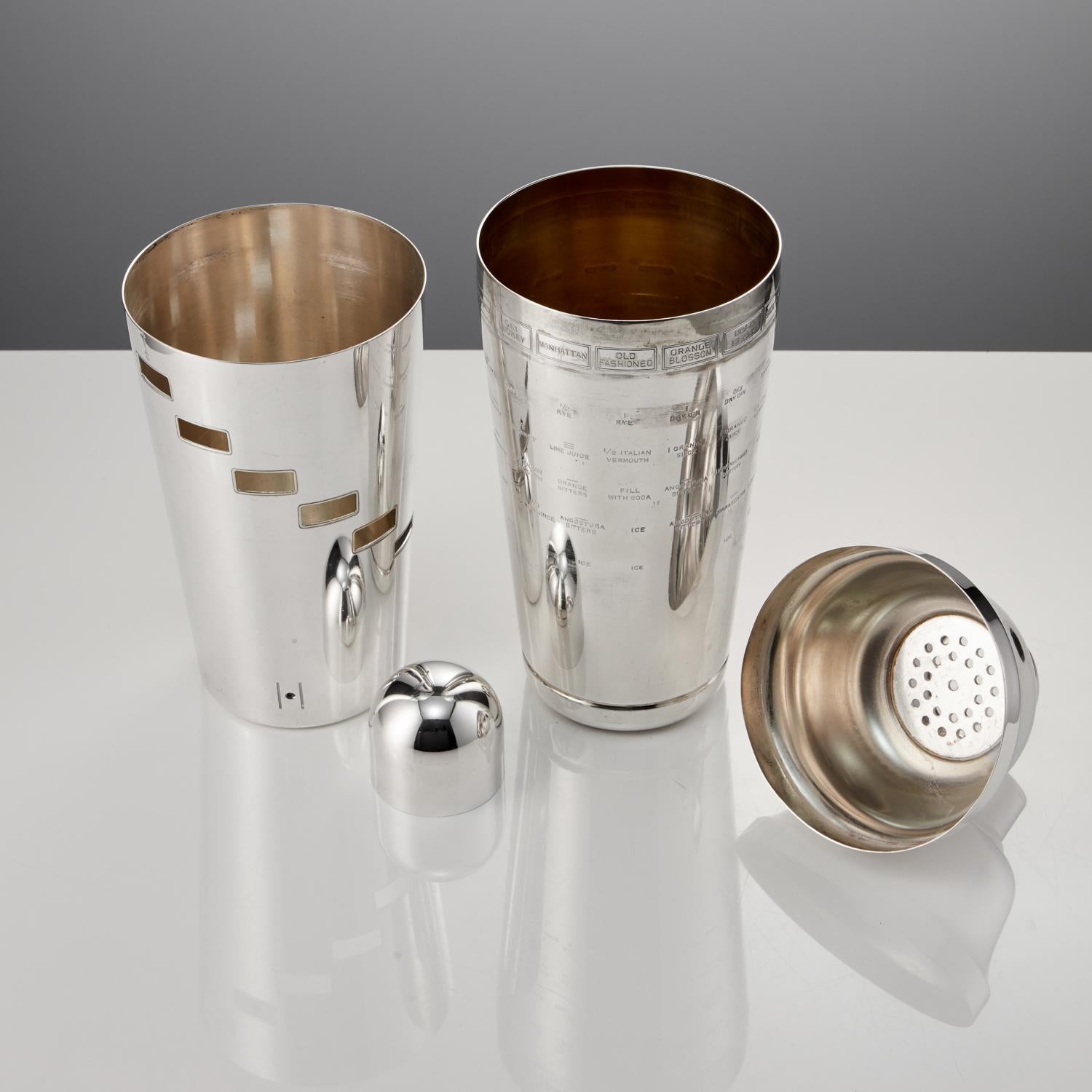 20th Century Art Deco Menu Cocktail Shaker Silver Plate circa 1930 In Excellent Condition In London, GB