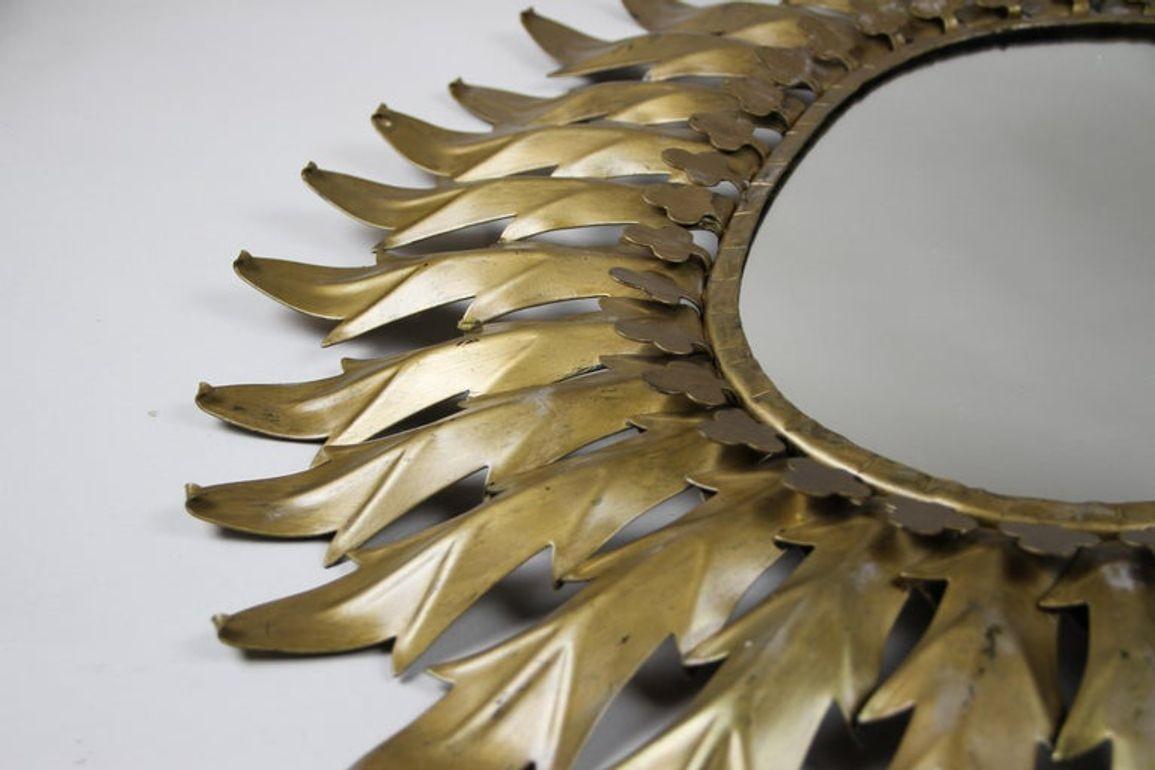 20th Century Art Deco Oval Sunburst Wall Mirror, France circa 1920 For Sale 5