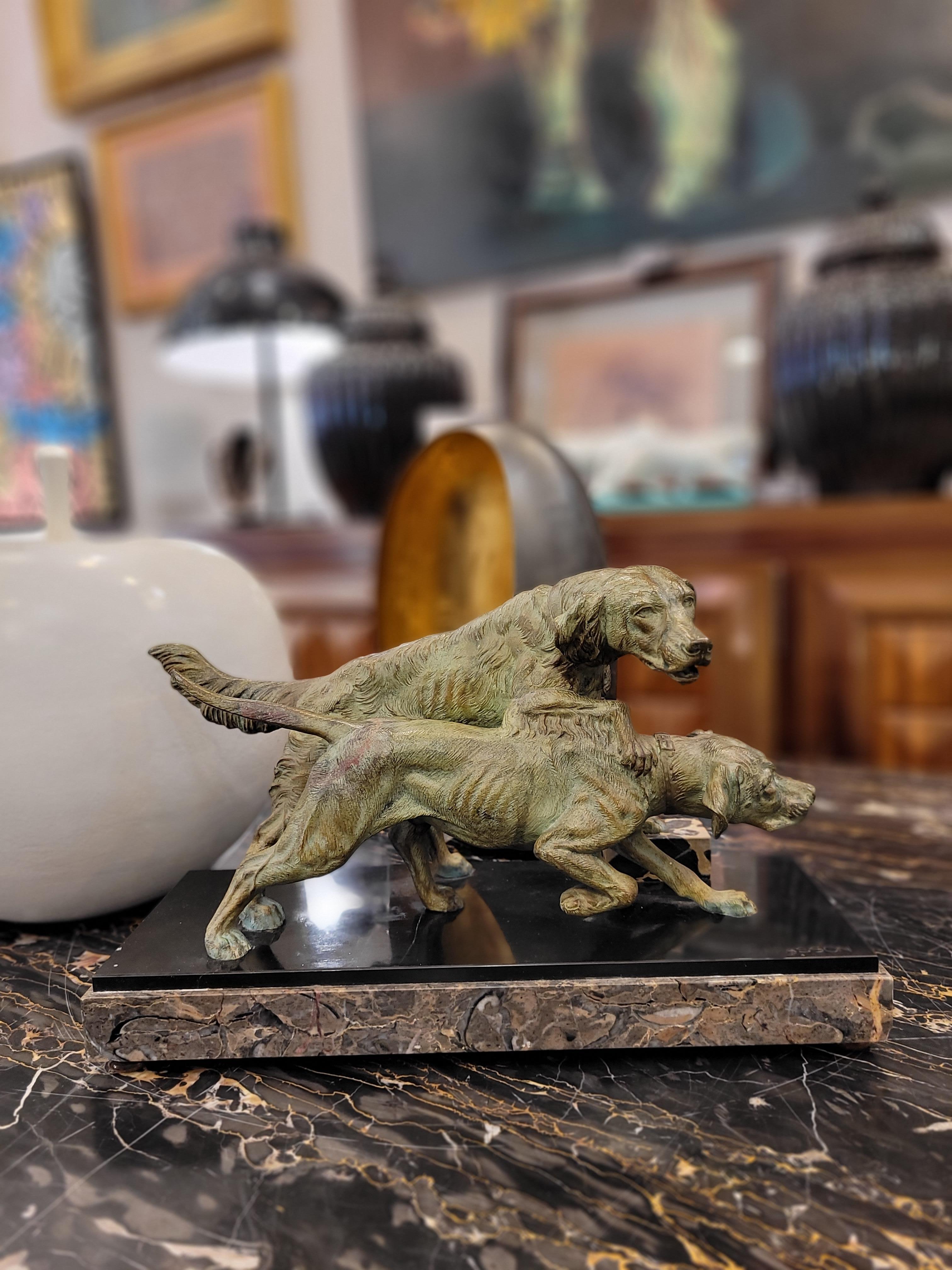 Bronze d'époque Art Déco du 20e siècle « Hunting Dogs » de Clovis Masson en vente 5