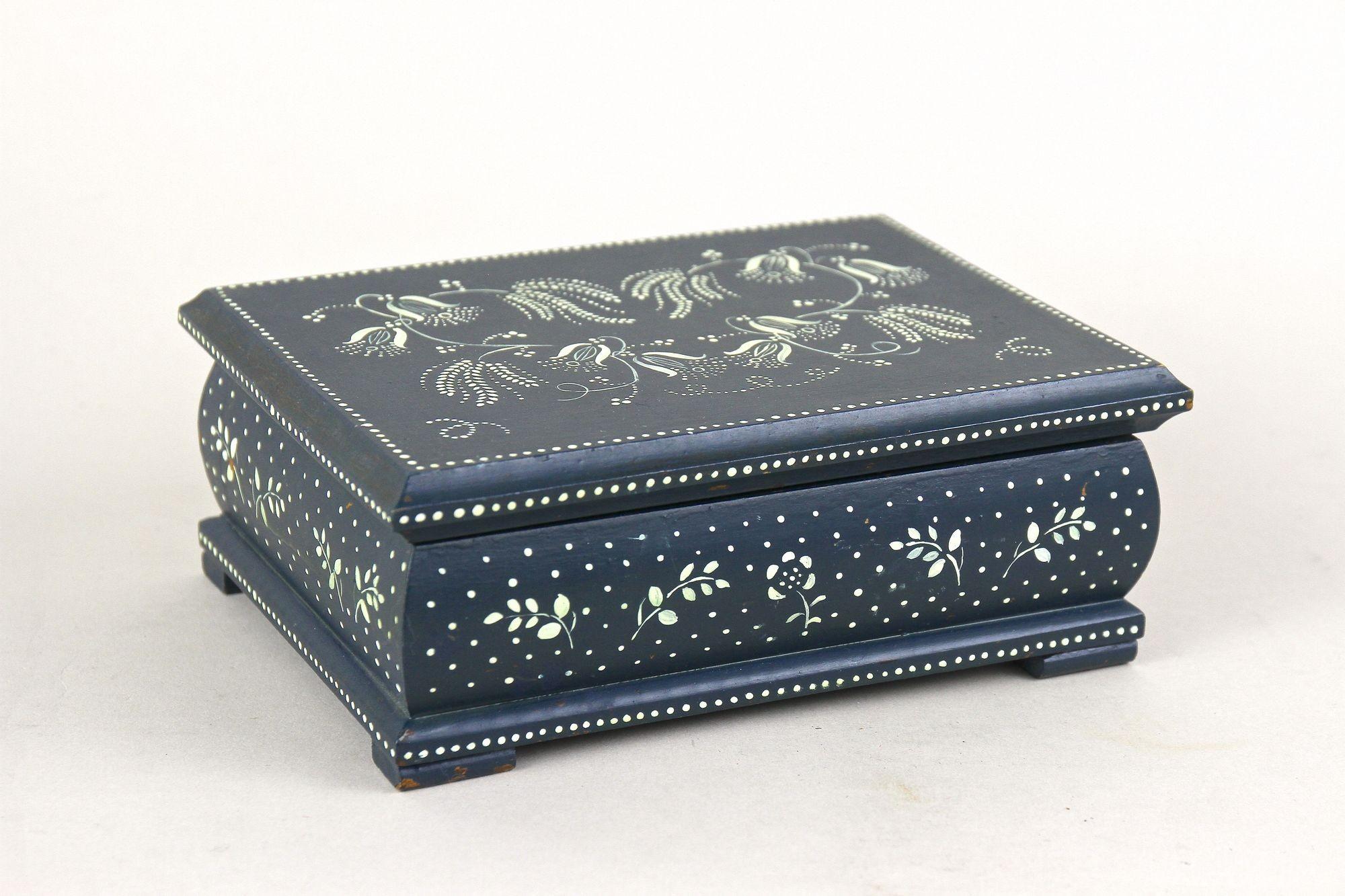 Joyero Art Decó del siglo XX, azul prusiano, pintado a mano, Austria ca. 1920 en venta 8