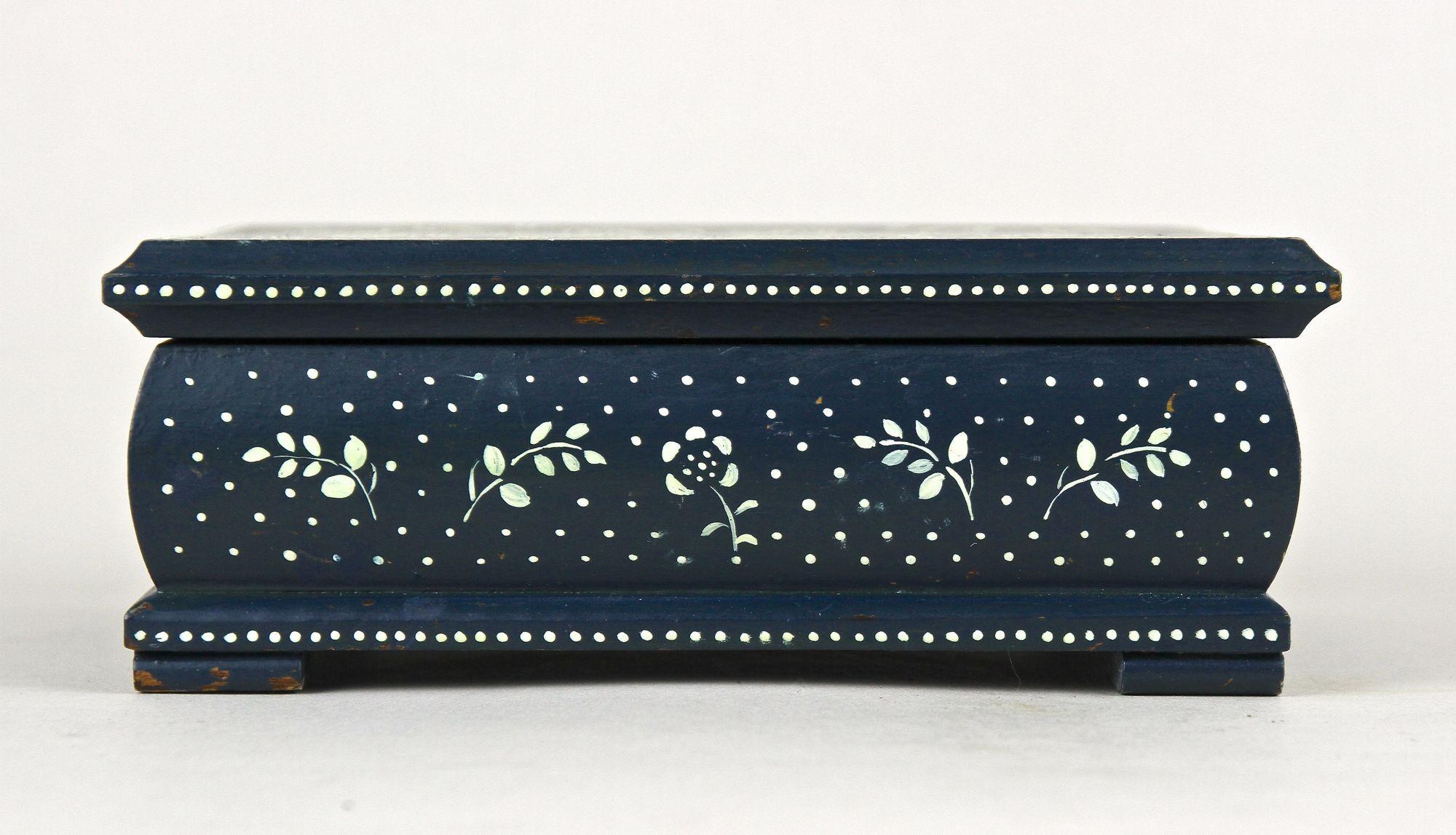 Joyero Art Decó del siglo XX, azul prusiano, pintado a mano, Austria ca. 1920 Austríaco en venta