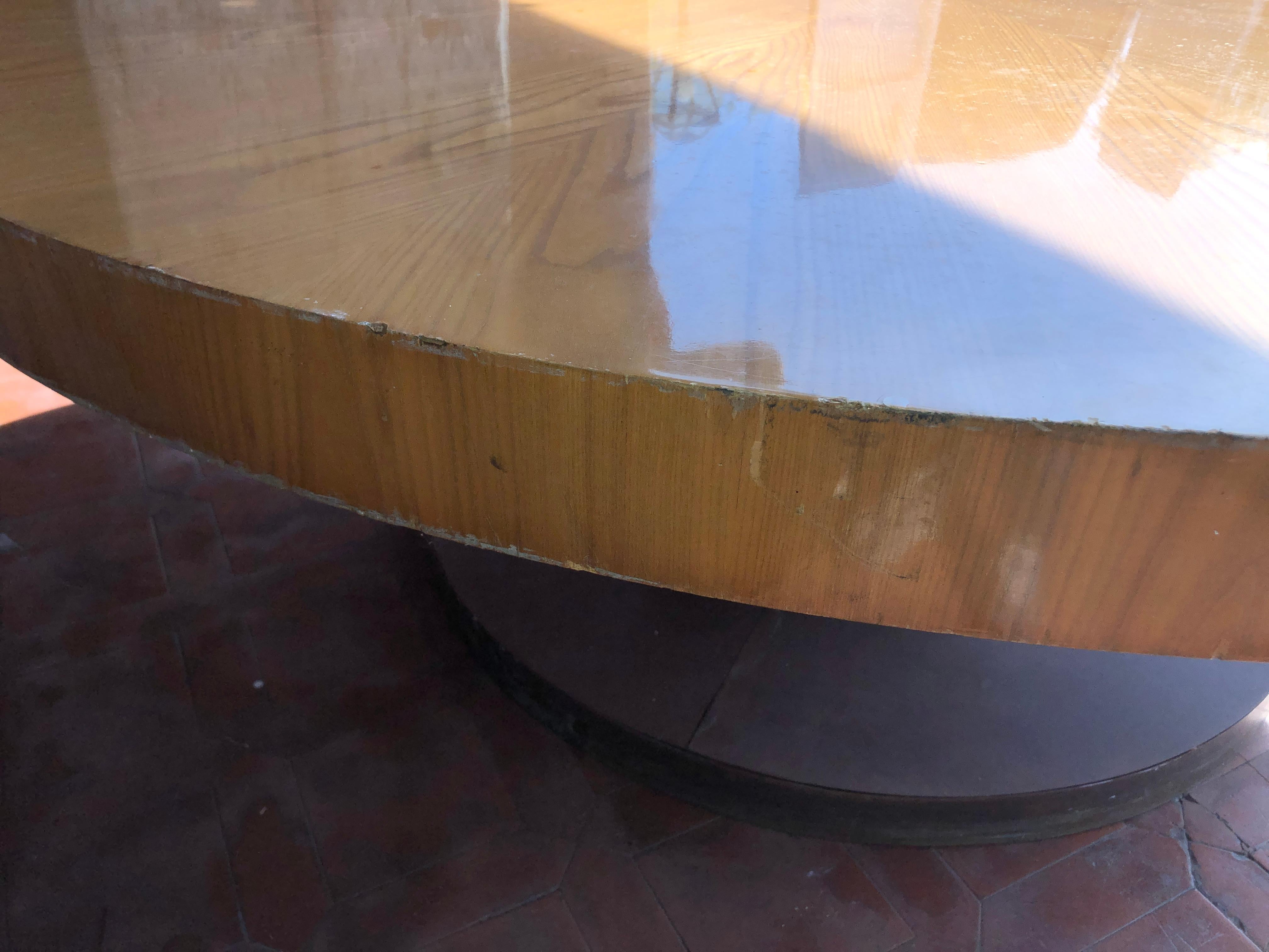 20th Century Art Deco Revival Elm Round Conference Table In Good Condition In Roma, RM
