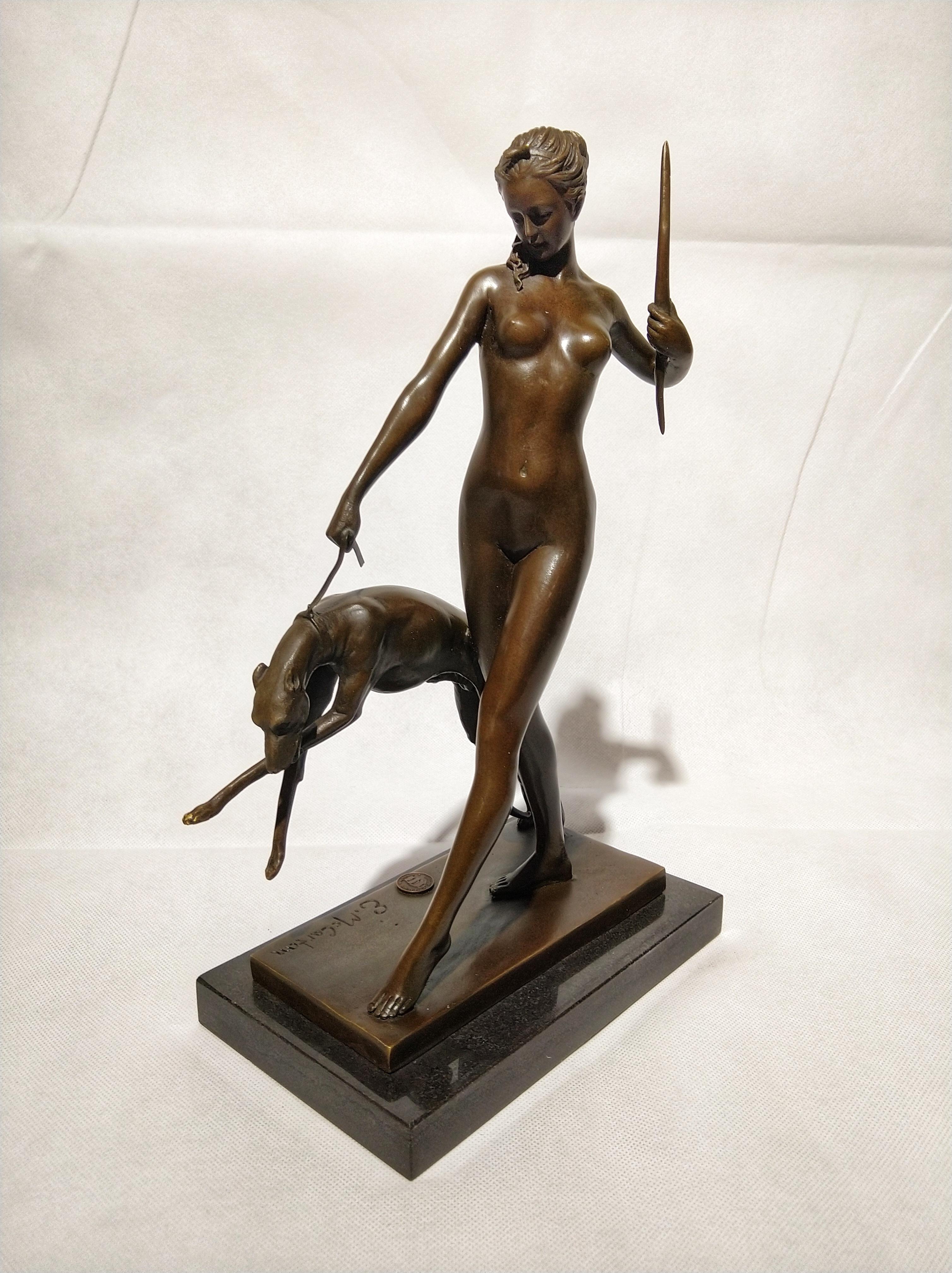 Classical Roman 20th Century Art Deco Sculpture Figure Plum Bronze Diana Goddess of Hunting For Sale