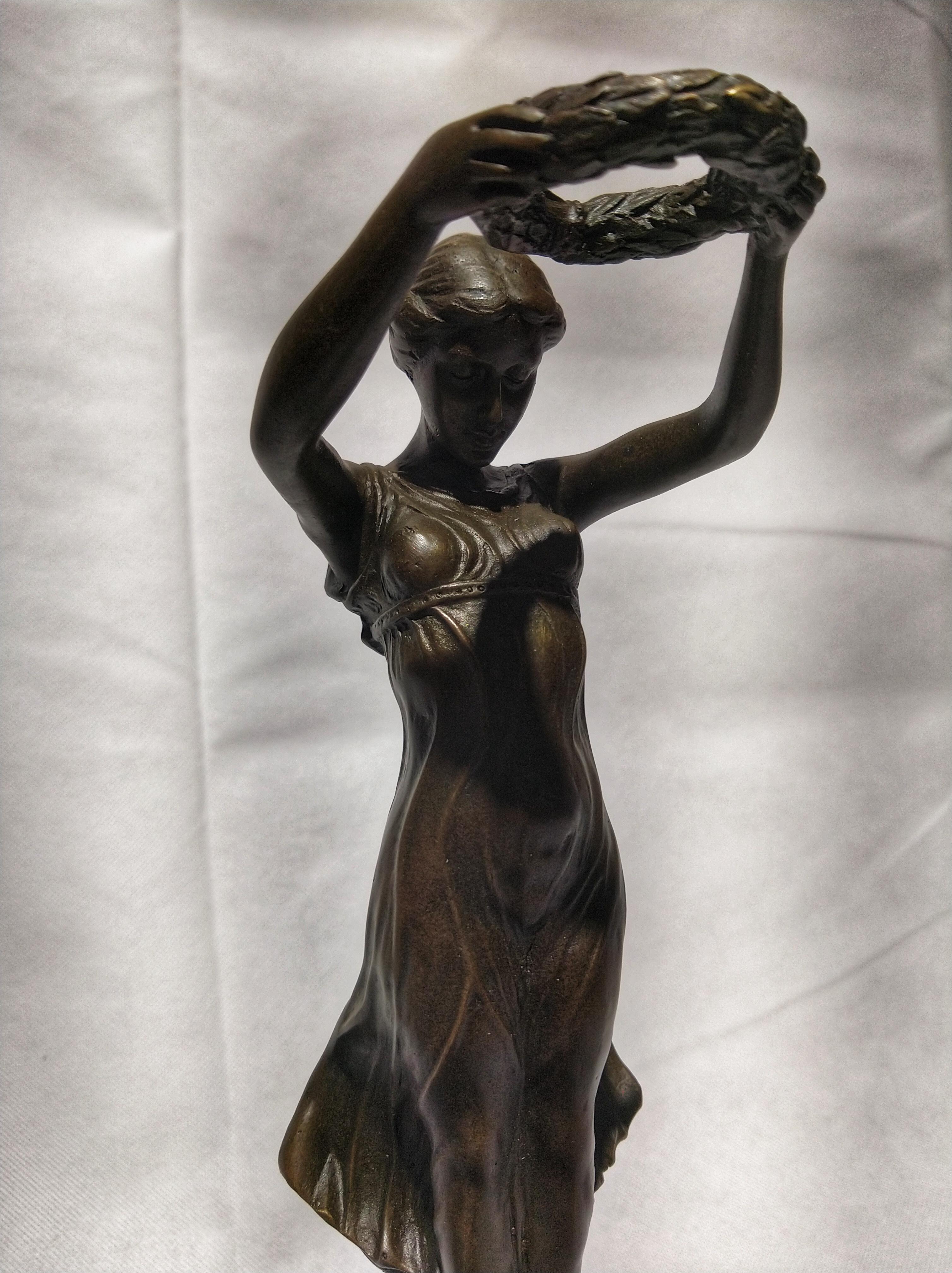 20th Century Art Deco Sculpture Figure Bronze Nymph Daphne By Milo In Excellent Condition For Sale In Toledo, Castilla La Mancha