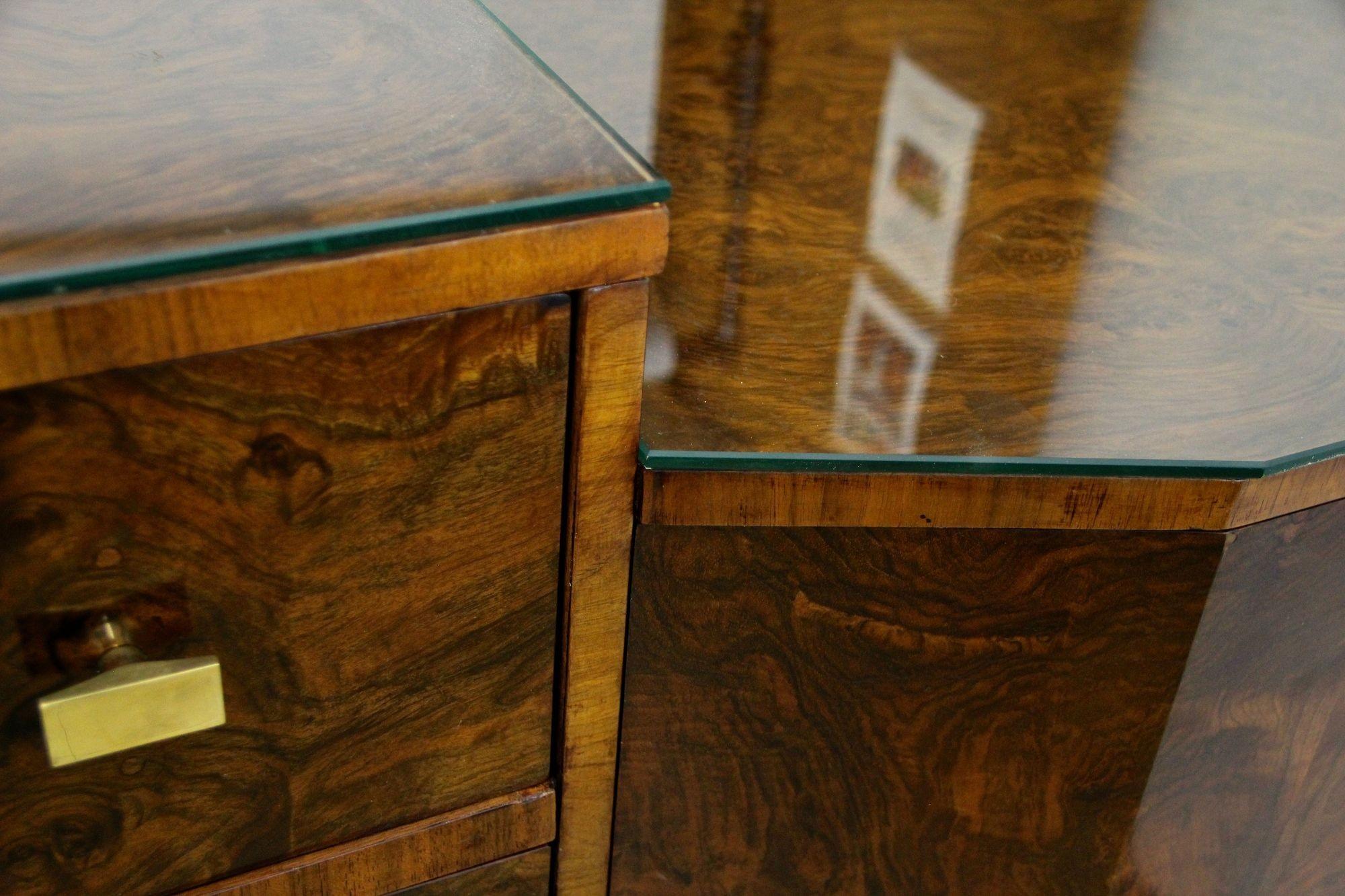 Credenza/Buffet Art Deco del XX secolo - Noce di radica abbinata, AT, 1930 ca. in vendita 8
