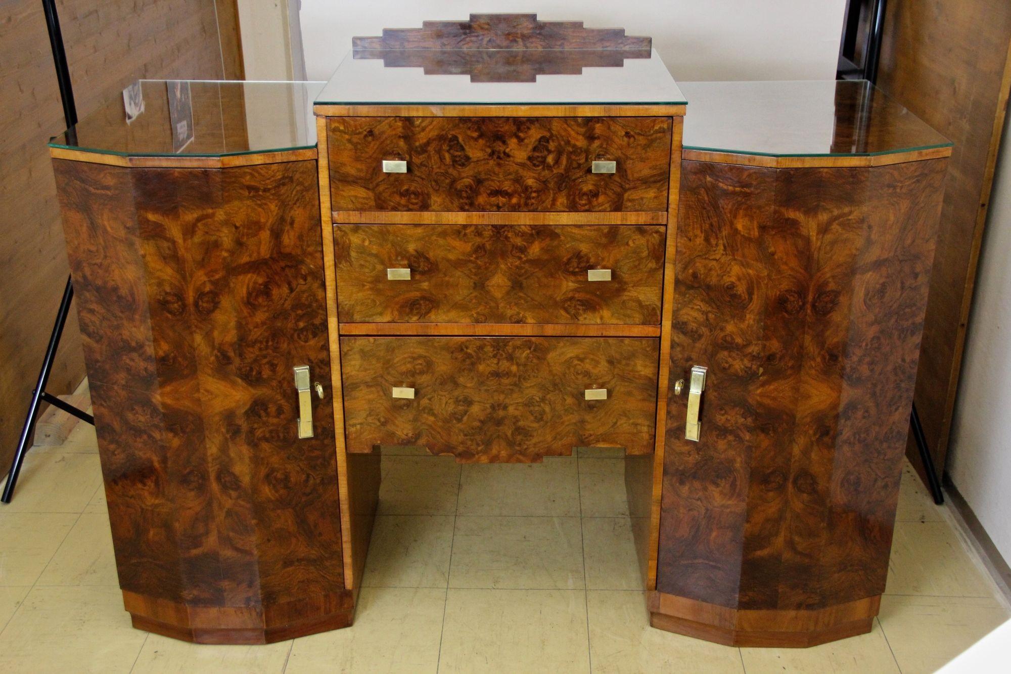 Impiallacciato Credenza/Buffet Art Deco del XX secolo - Noce di radica abbinata, AT, 1930 ca. in vendita