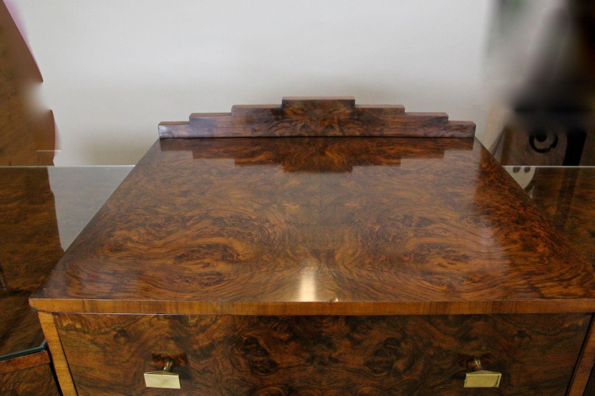 Ottone Credenza/Buffet Art Deco del XX secolo - Noce di radica abbinata, AT, 1930 ca. in vendita
