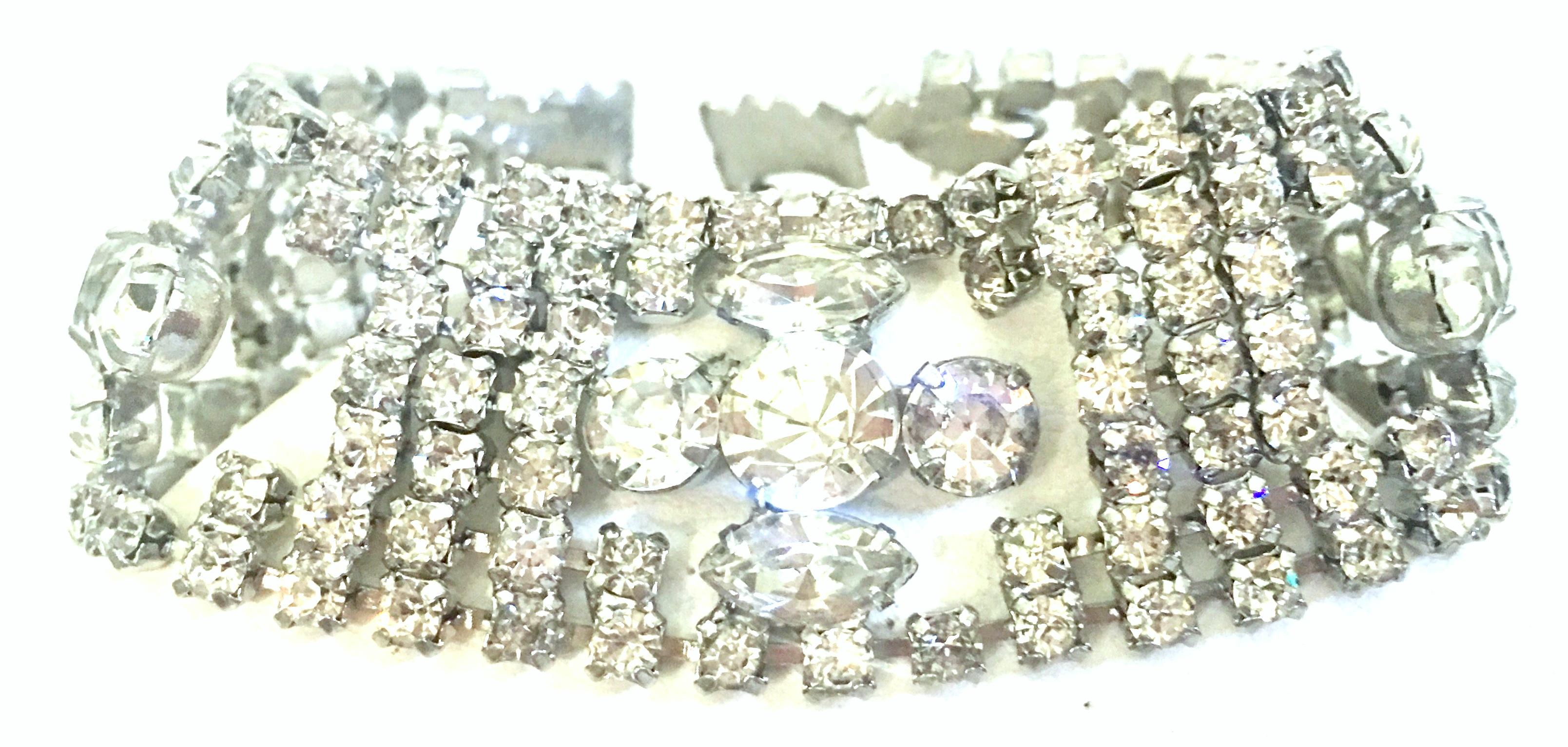 20th Century Art Deco Silver & Austrian Crystal Link Bracelet In Good Condition For Sale In West Palm Beach, FL