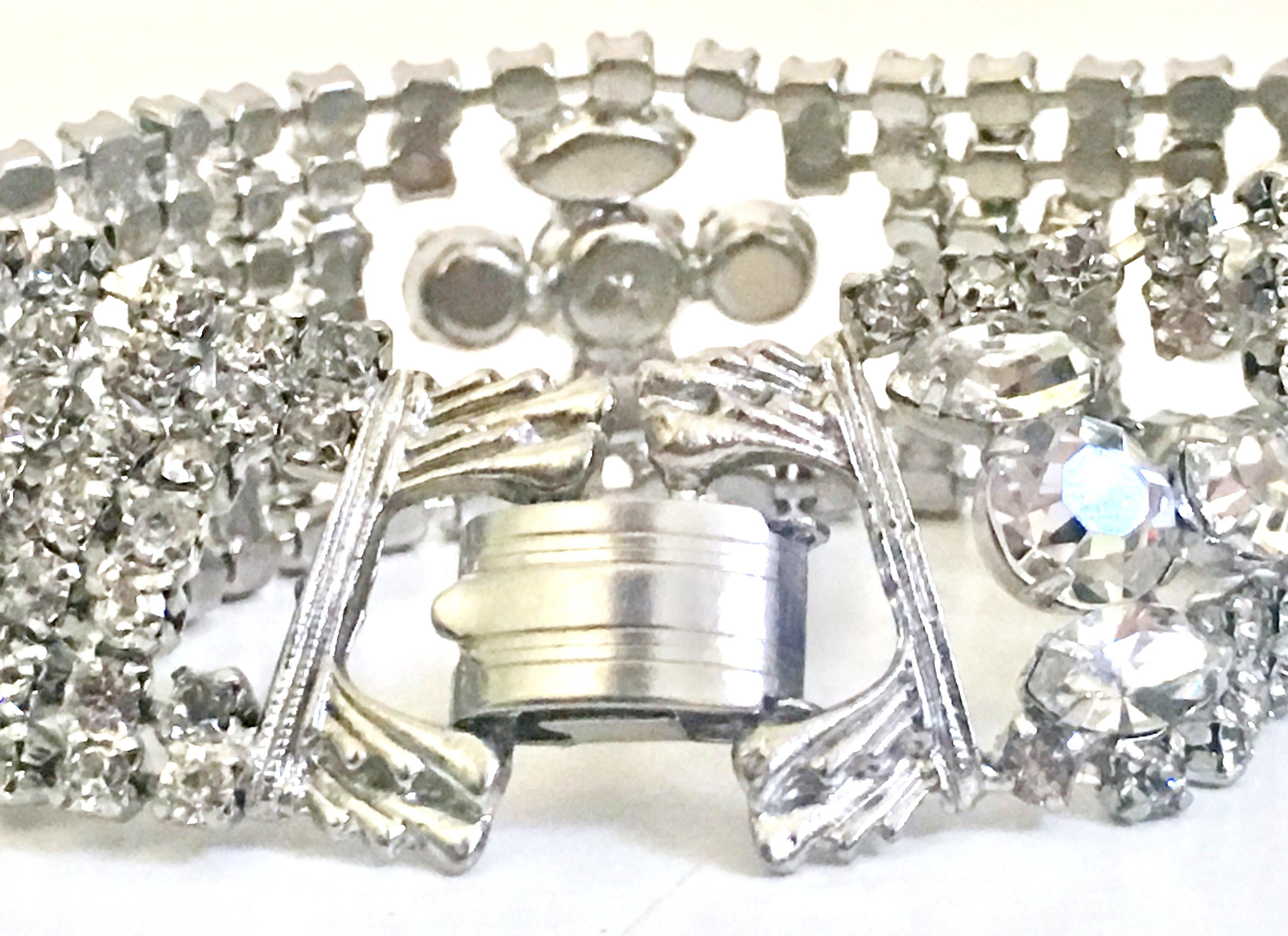 20th Century Art Deco Silver & Austrian Crystal Link Bracelet For Sale 5