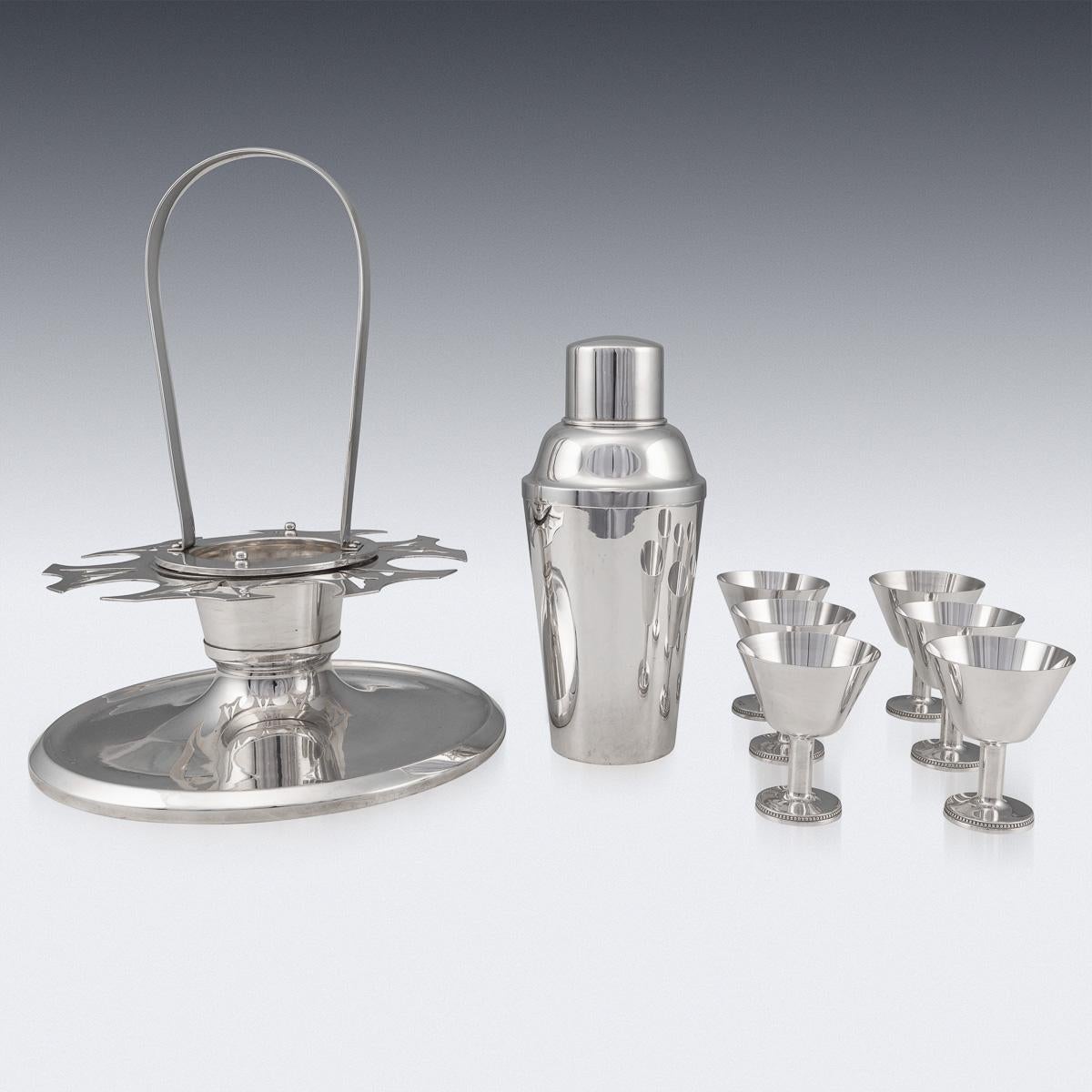 20th Century Art Deco Silver Plated Cocktail Shaker & Glasses On Stand, c.1930 1