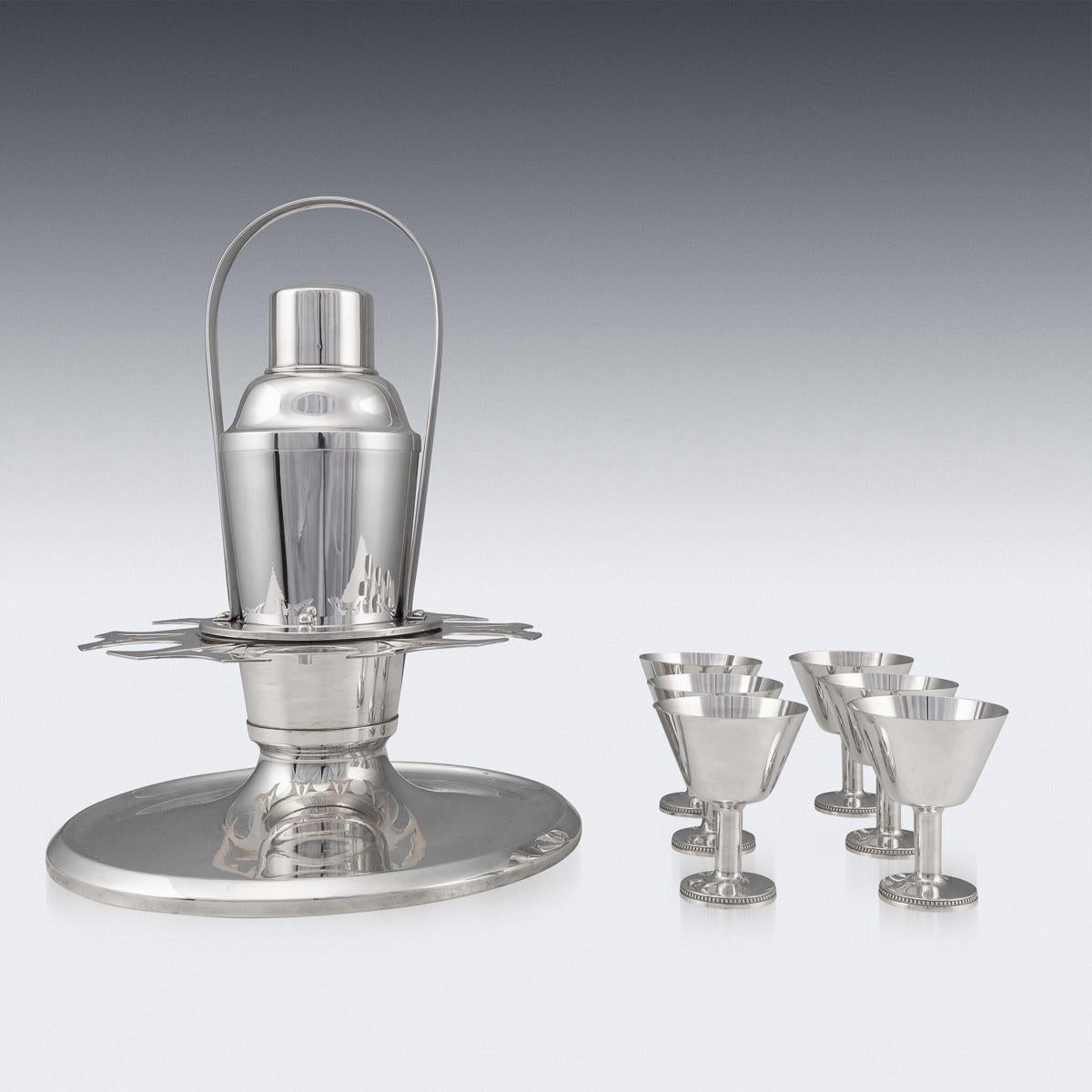 20th Century Art Deco Silver Plated Cocktail Shaker & Glasses On Stand, c.1930 2