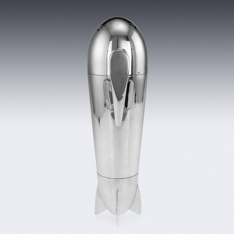 German 20th Century Art Deco Silver Plated Zeppelin Cocktail Shaker, c.1930 For Sale