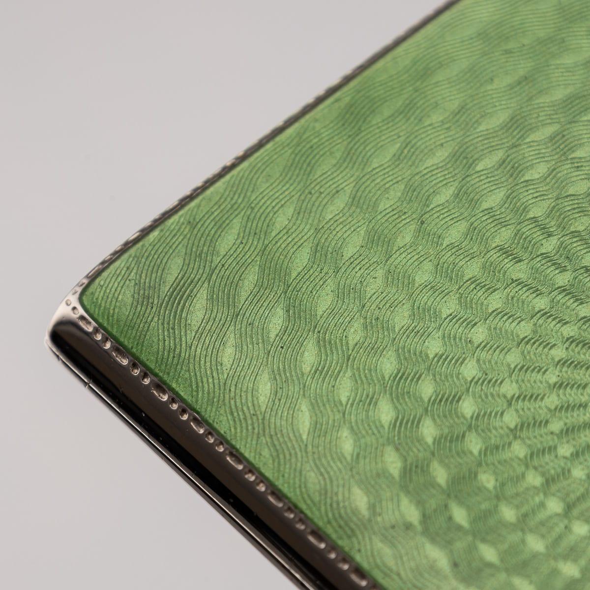 20. Jahrhundert Art Deco Massiv Silber & Guilloche Emaille Zigarettenetui c.1929 im Angebot 10