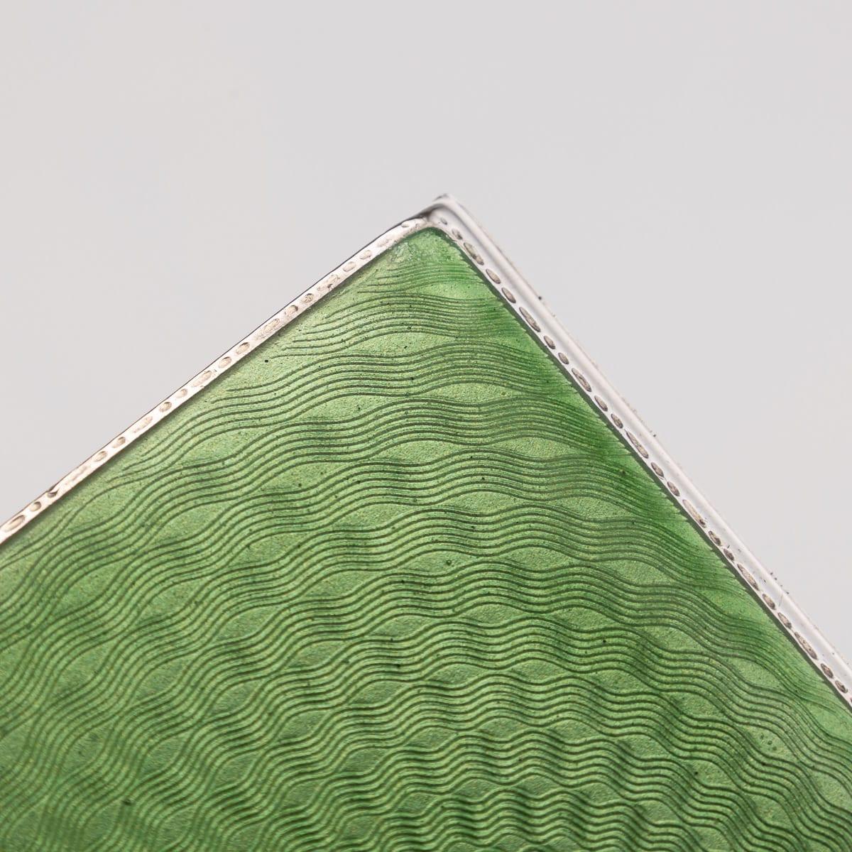 20. Jahrhundert Art Deco Massiv Silber & Guilloche Emaille Zigarettenetui c.1929 im Angebot 12