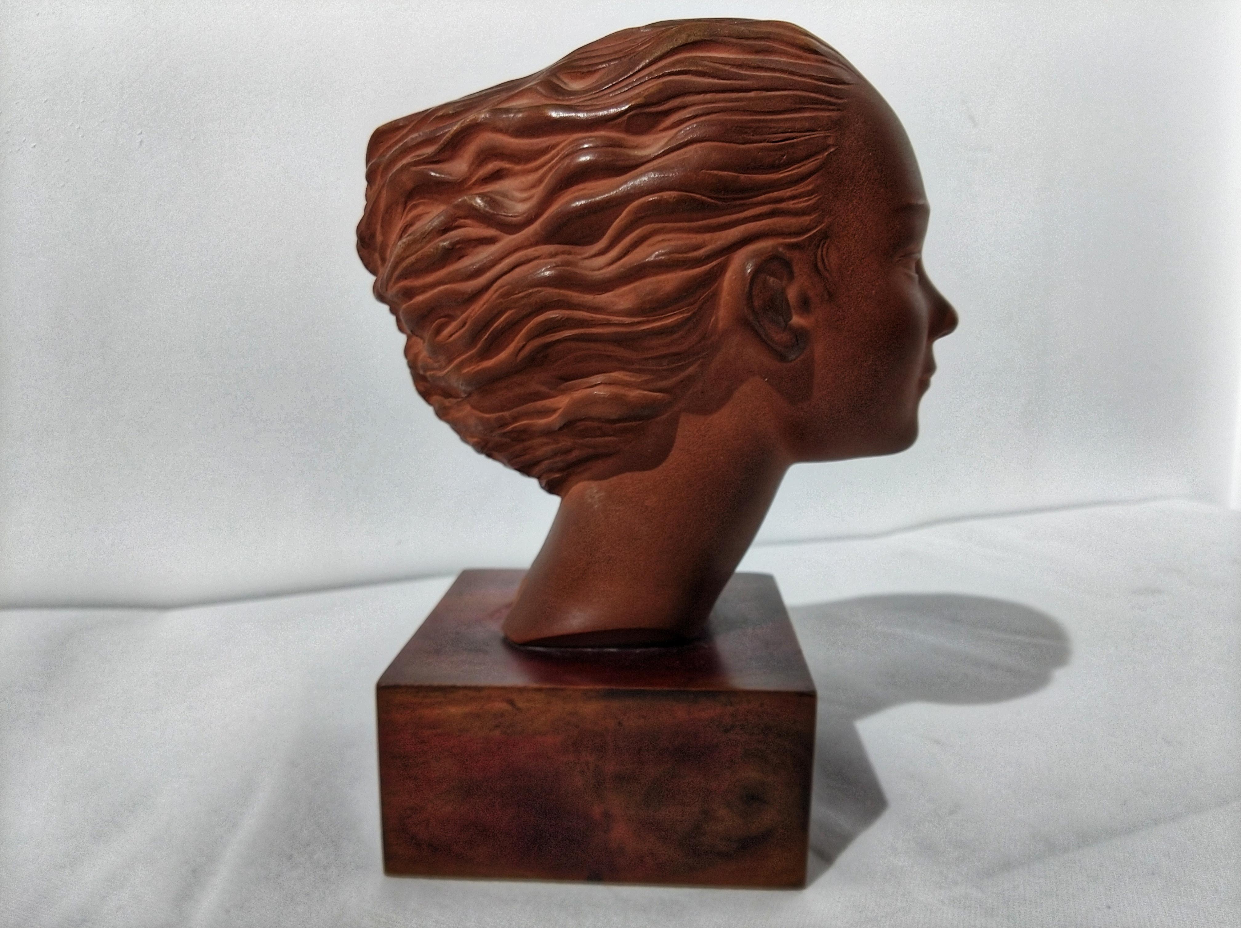 Elegant terracotta bust of the Catalan artist Heribert Casany. Face of a young woman with windswept hair and half-closed eyes. Signed, in the photos you can see the before and after the restoration.

Heribert Mosen Casany

Ceramist and catalan