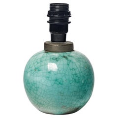 Lámpara de sobremesa de cerámica blanca y verde art déco del siglo XX de Primavera 1940