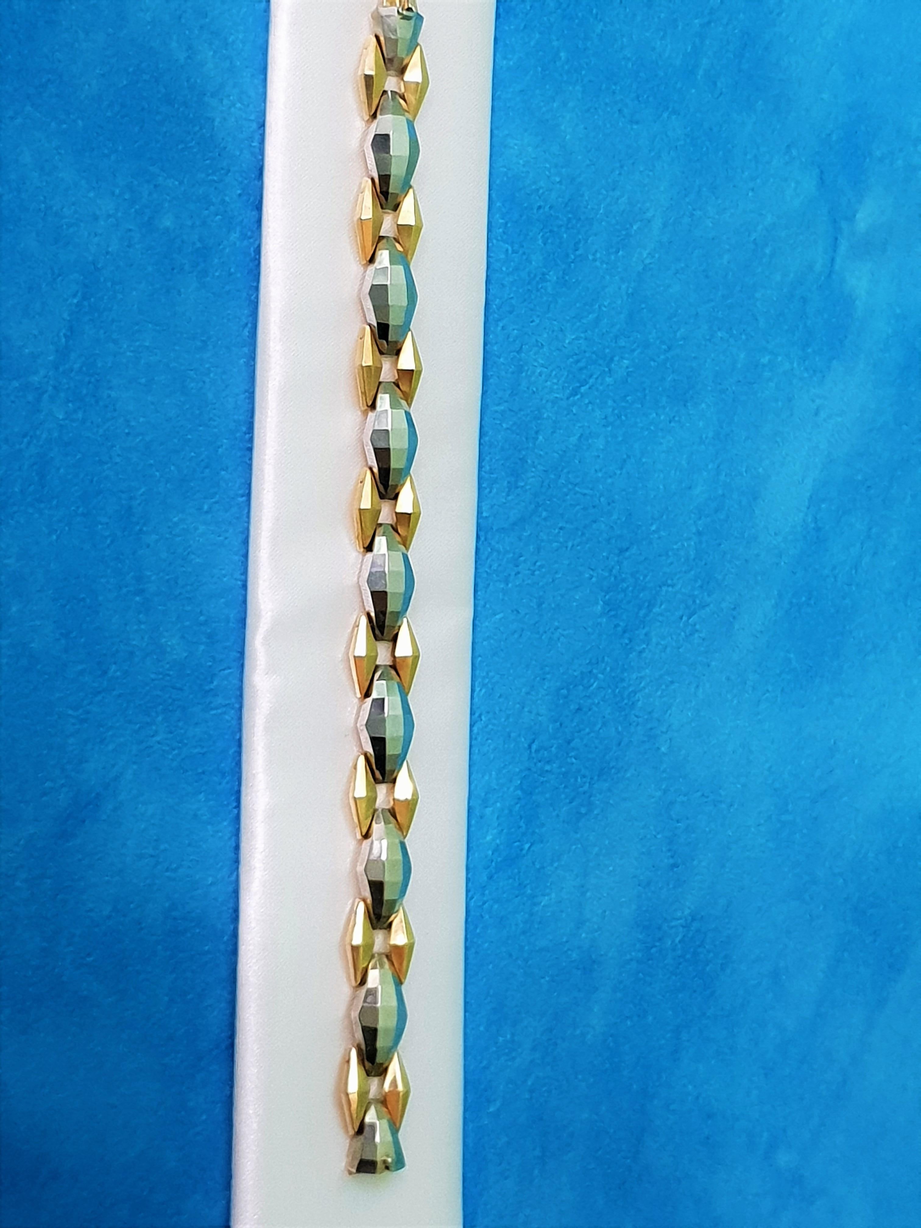 20th Century Art Deco Yellow and White Gold Bracelet Italy, 1930s For Sale 4