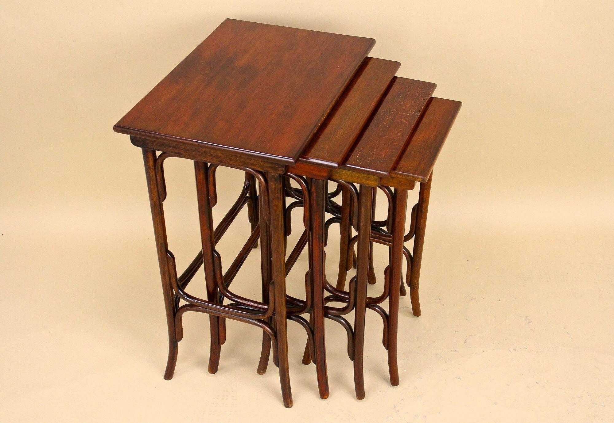 20th Century Art Nouveau Bentwood Nesting Tables by Thonet, Austria circa 1905 For Sale 6