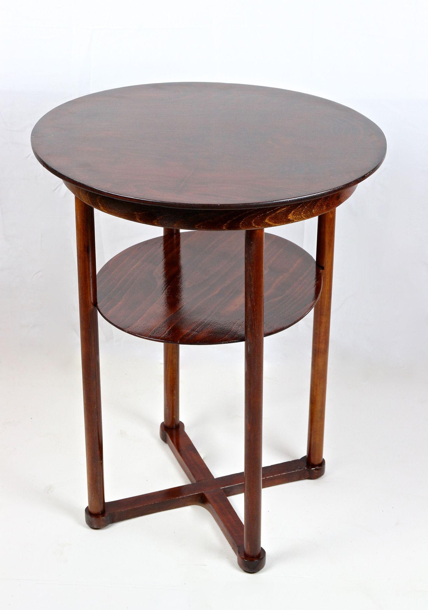 Table d'appoint Art Nouveau du XXe siècle en bois cintré par Mundus Vienne, Autriche, vers 1902 en vente 7