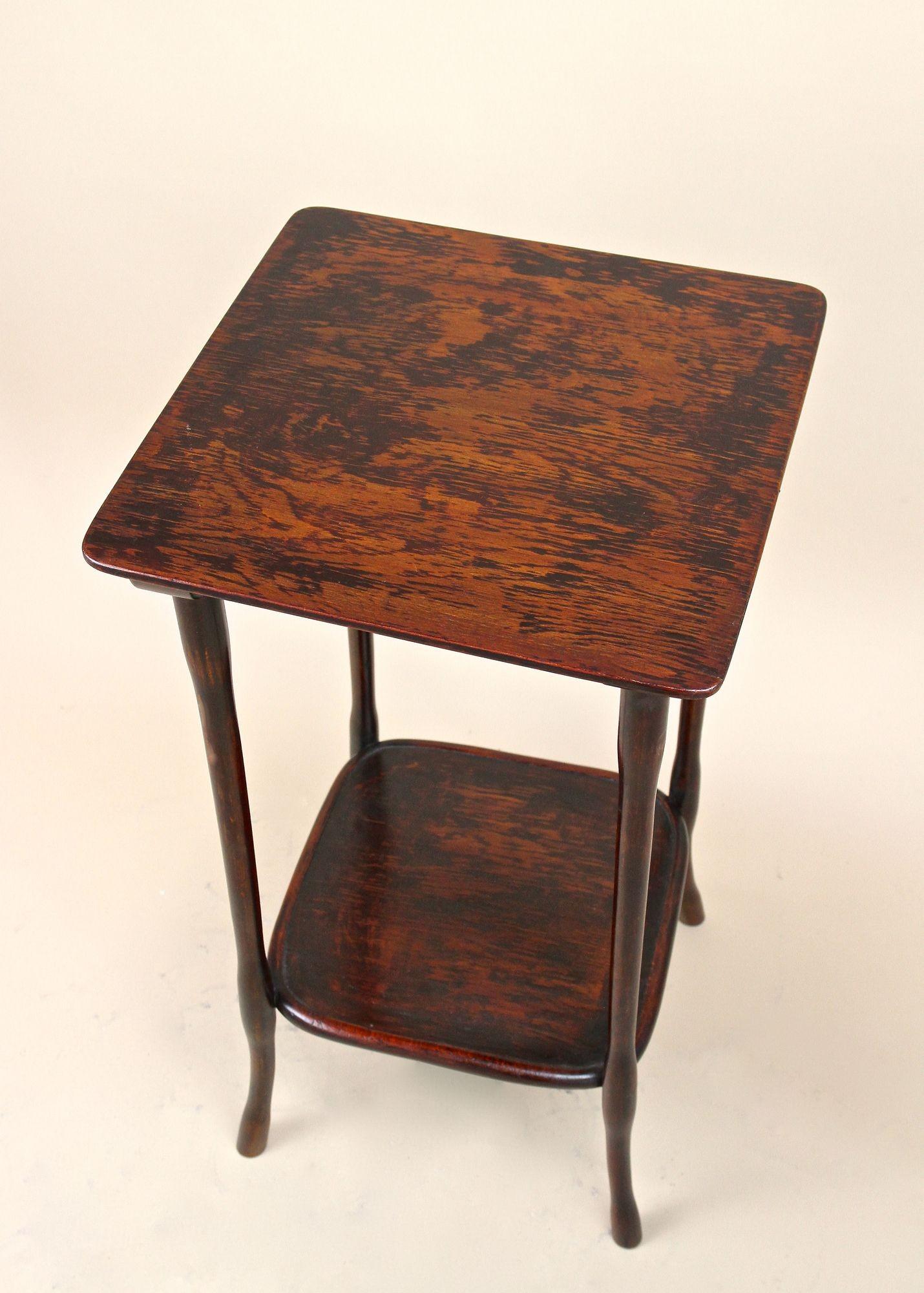 20. Jahrhundert Jugendstil Beistelltisch aus Bugholz Nr. 960 von J & J Kohn, AT ca. 1910 im Angebot 5