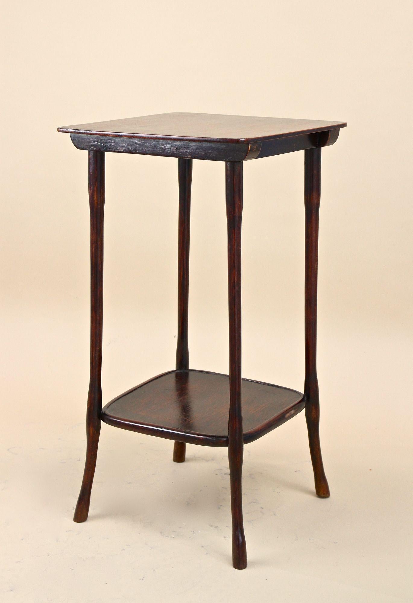 20. Jahrhundert Jugendstil Beistelltisch aus Bugholz Nr. 960 von J & J Kohn, AT ca. 1910 im Angebot 7