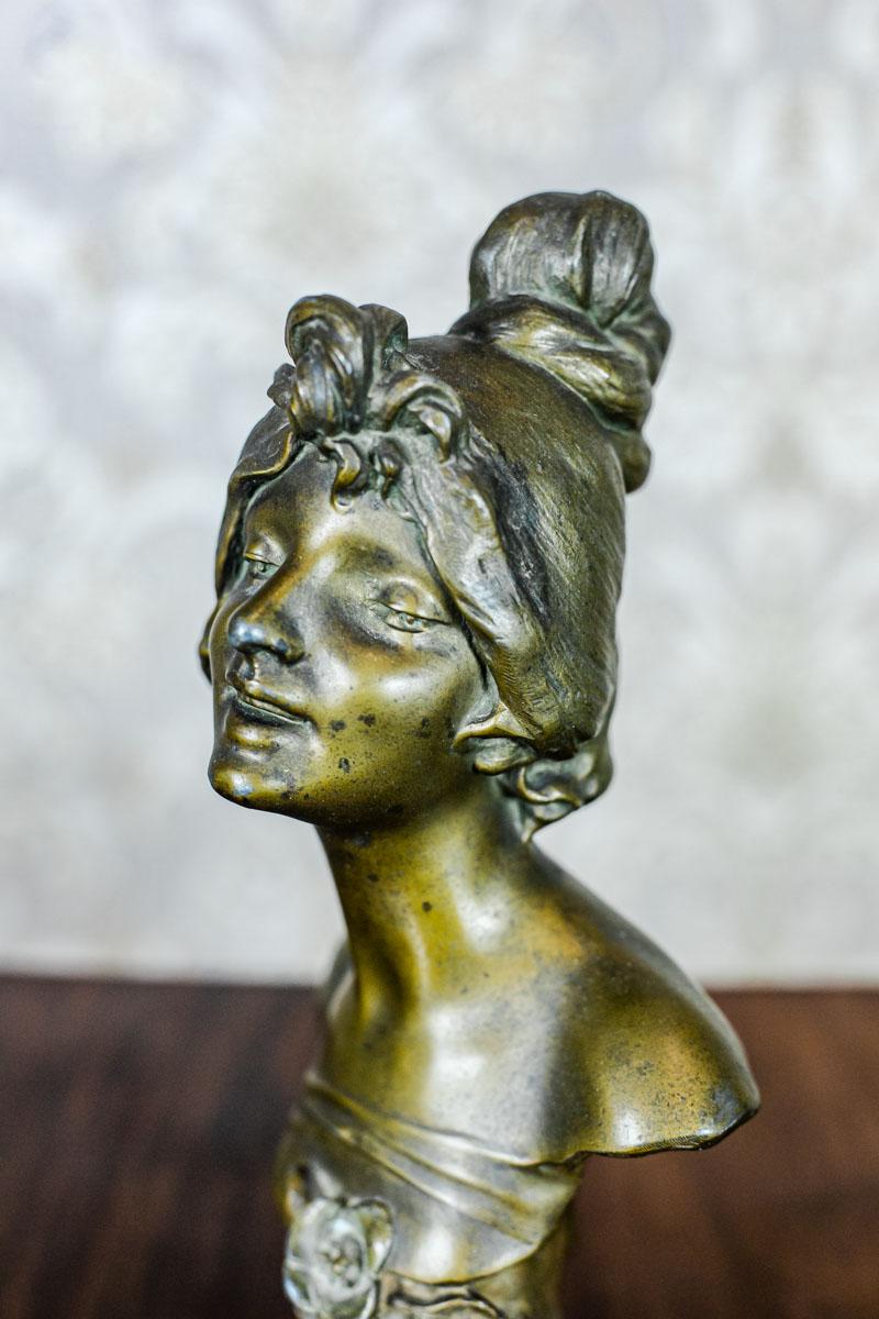 20th Century Art Nouveau Bust of a Woman 5