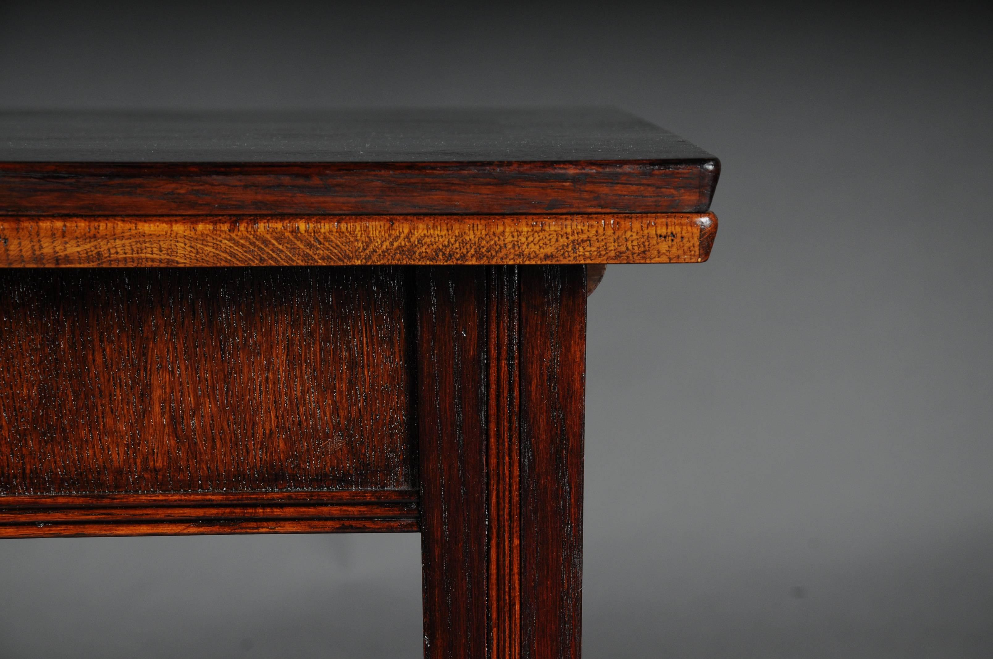 20th Century Art Nouveau Dining Table, Extendable Oak 1
