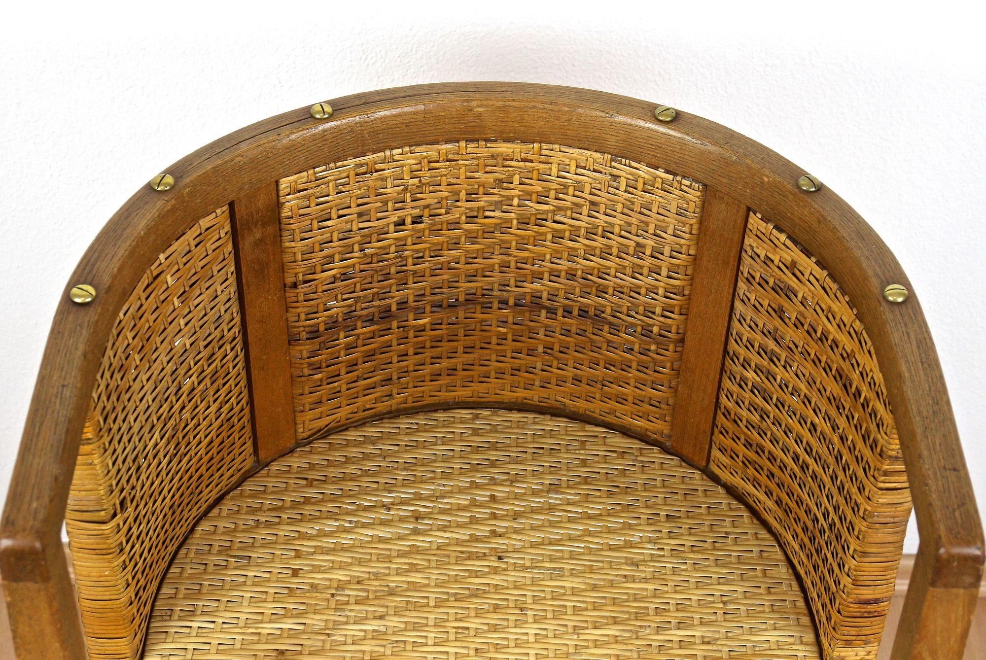 Jugendstil-Sessel aus Ulmenholz des 20. Jahrhunderts 1307 von Prag-Rudniker, AT ca. 1903 (Rattan) im Angebot