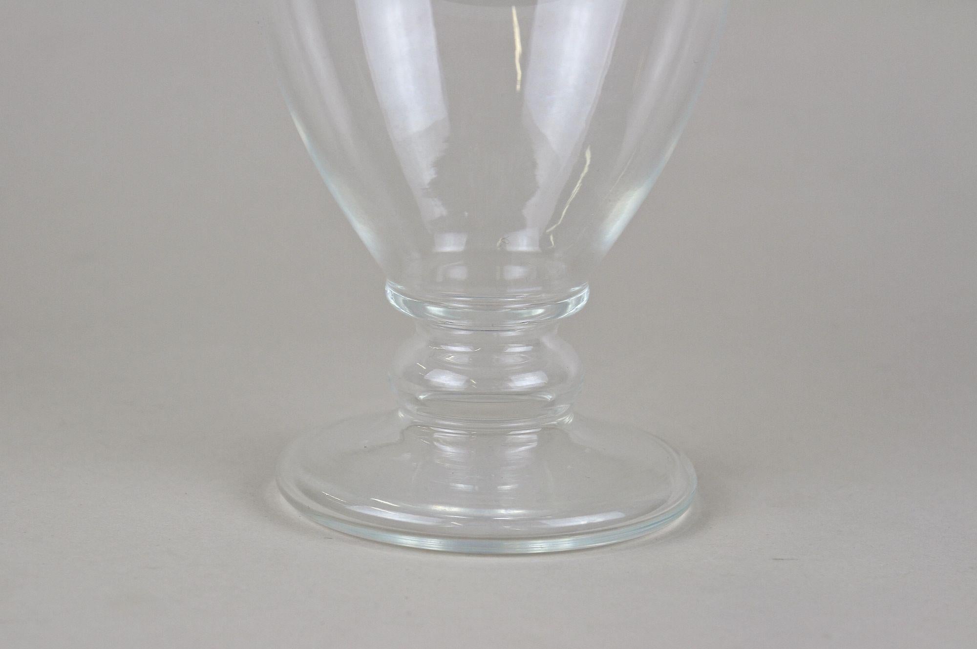 Blown Glass 20th Century Art Nouveau Frilly Glass Vase, Austria, circa 1910 For Sale