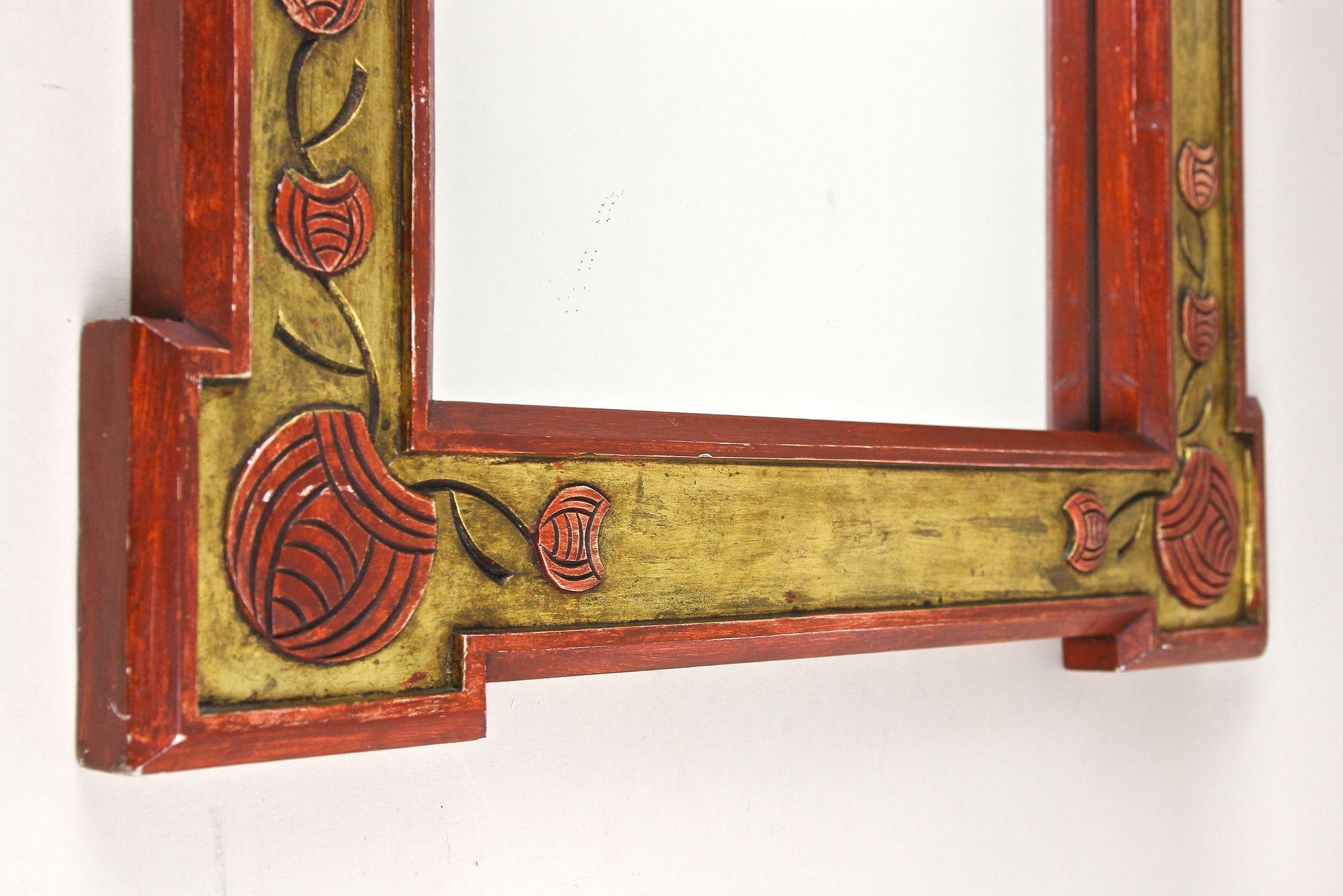 20th Century Art Nouveau Gilt/ Red Wall Mirror With Floral Carvings, AT ca. 1900 For Sale 3