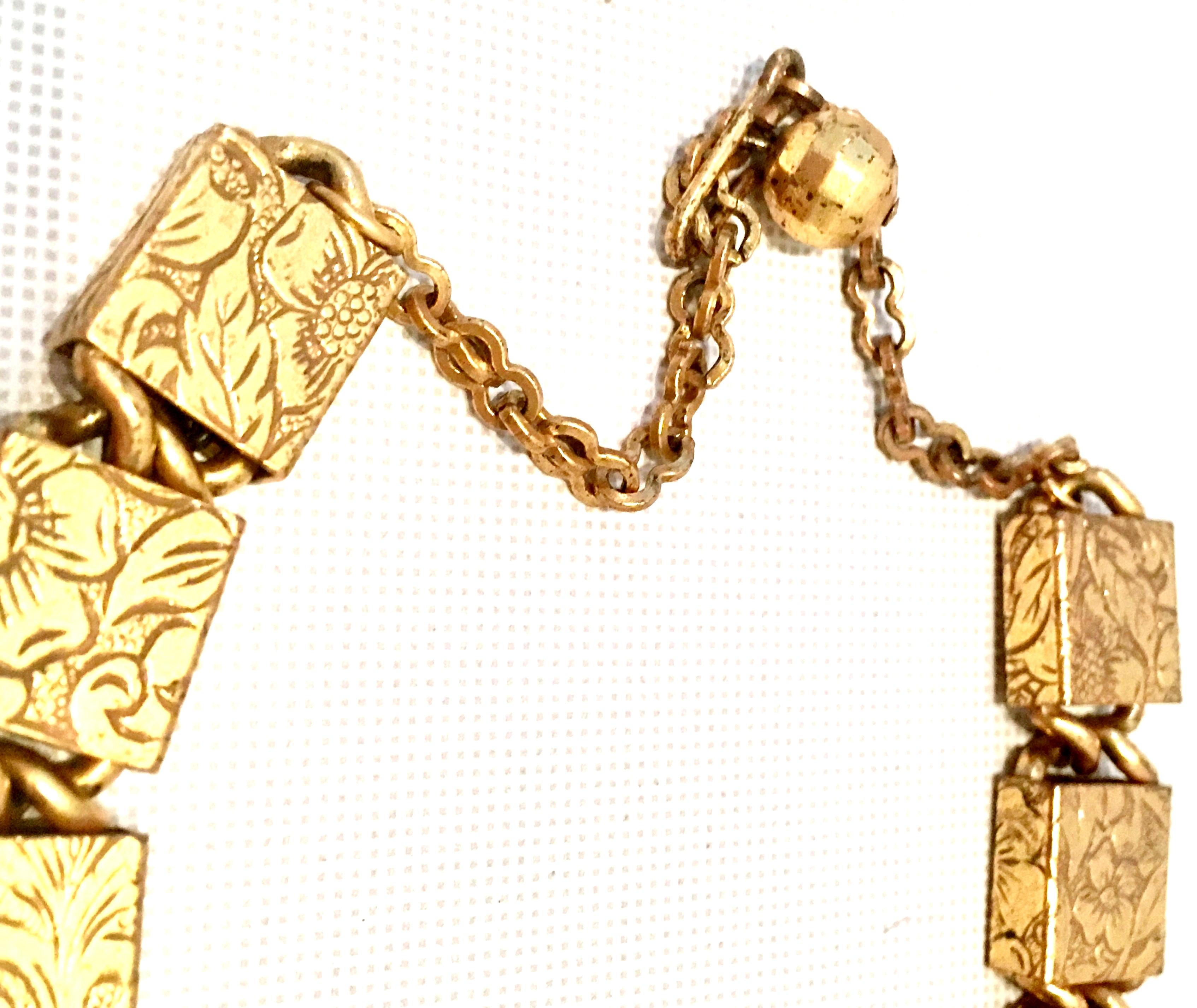 20th Century Art Nouveau Gold Book Chain Choker Style Necklace & Earrings S/3 For Sale 4