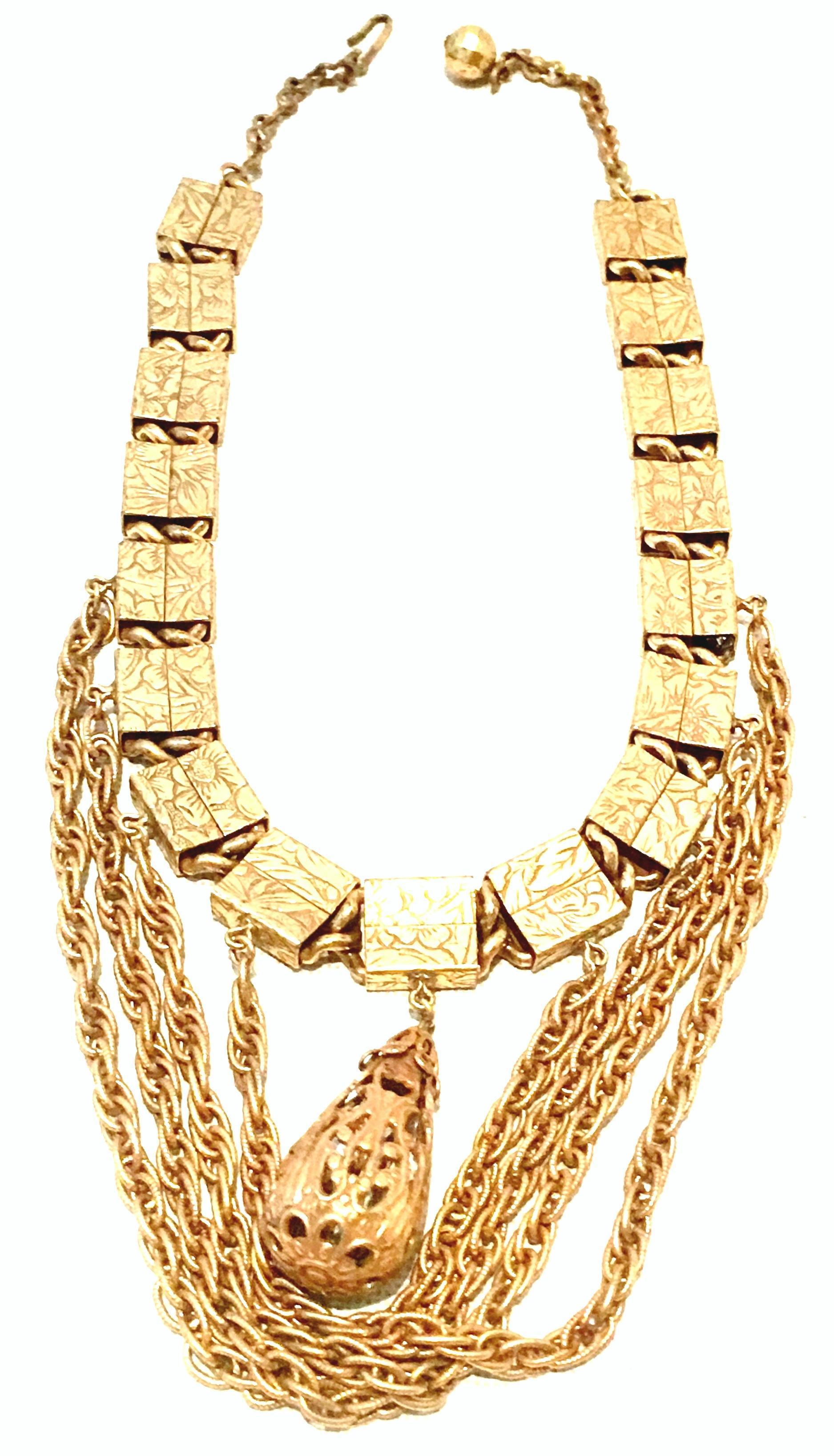 20th Century Art Nouveau Gold Book Chain Choker Style Necklace & Earrings S/3 For Sale 3
