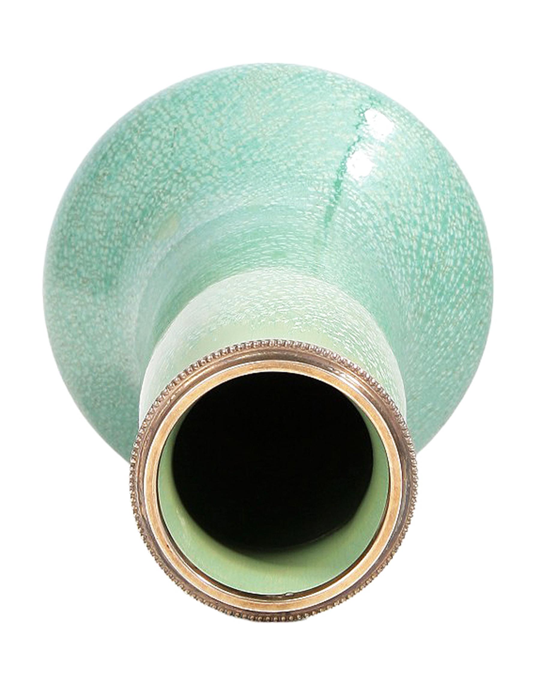 Metallo Vaso in ceramica verde Art Nouveau del XX secolo con bordo/collare in argento, Austria in vendita