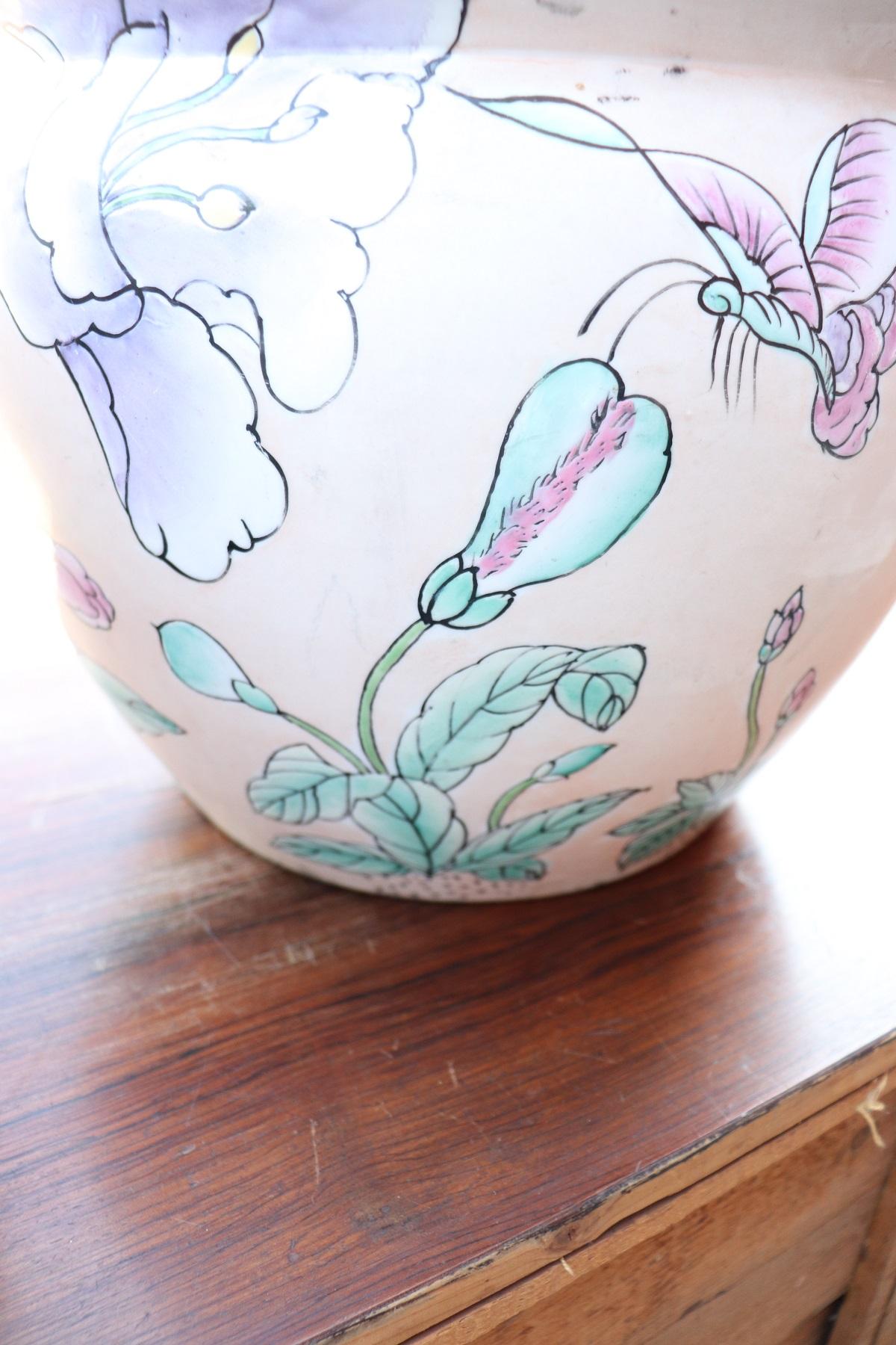 20th Century Art Nouveau Hand Painted Pair of Ceramic Vase 1