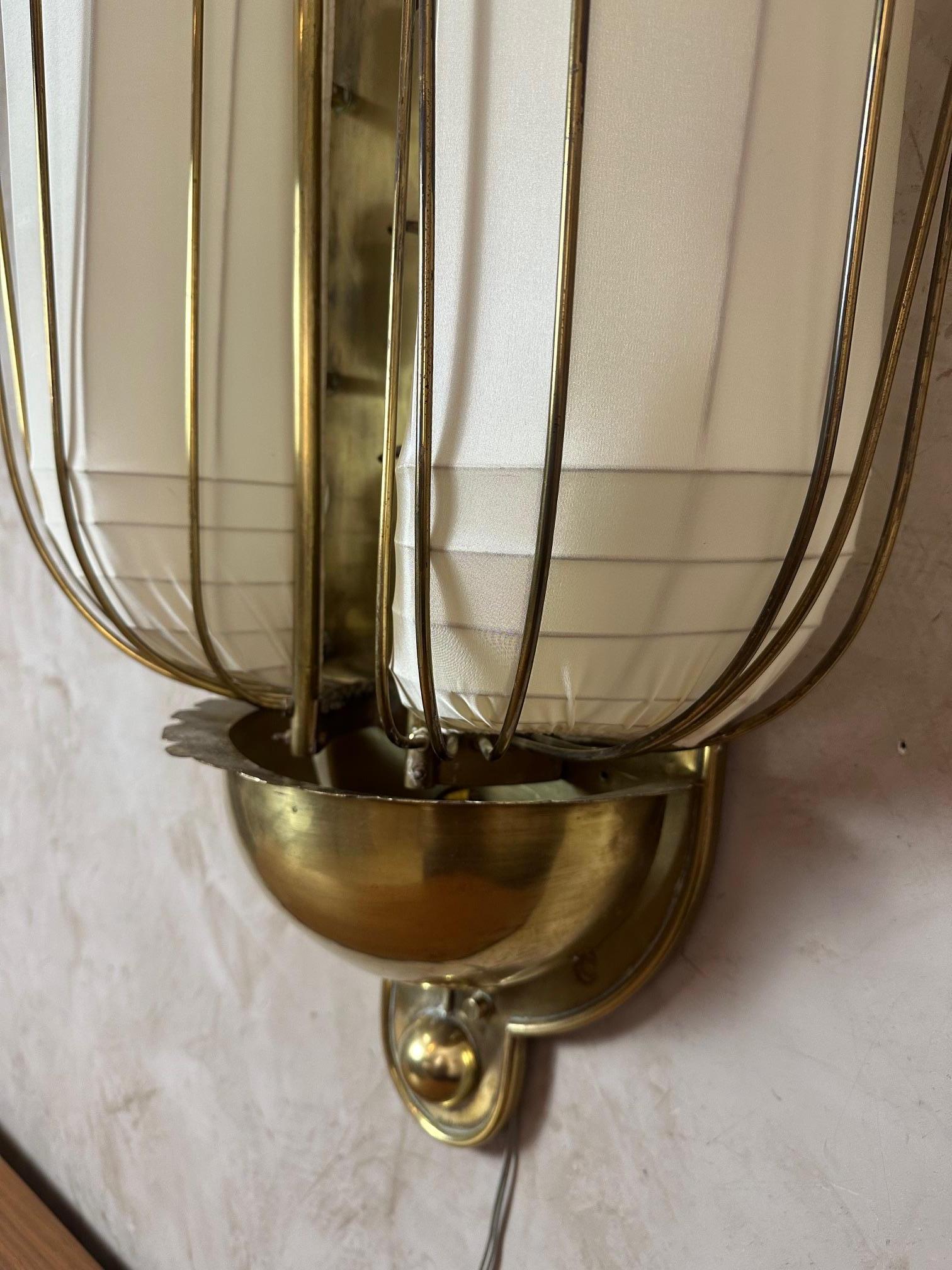 Art nouveau du XXe siècle dans le goût de JL Lobmeyr Applique en laiton, années 1925 en vente 7