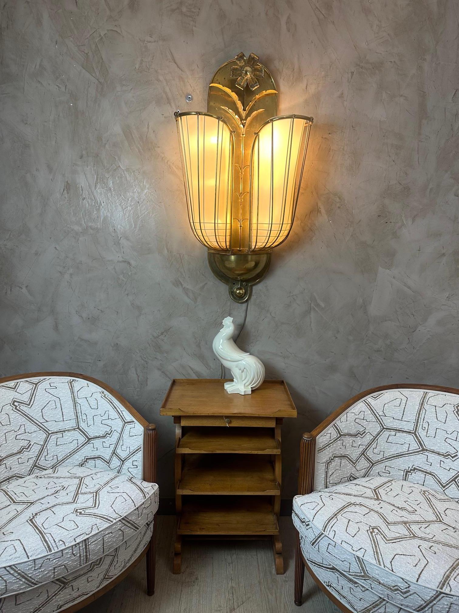 Art nouveau du XXe siècle dans le goût de JL Lobmeyr Applique en laiton, années 1925 en vente 9