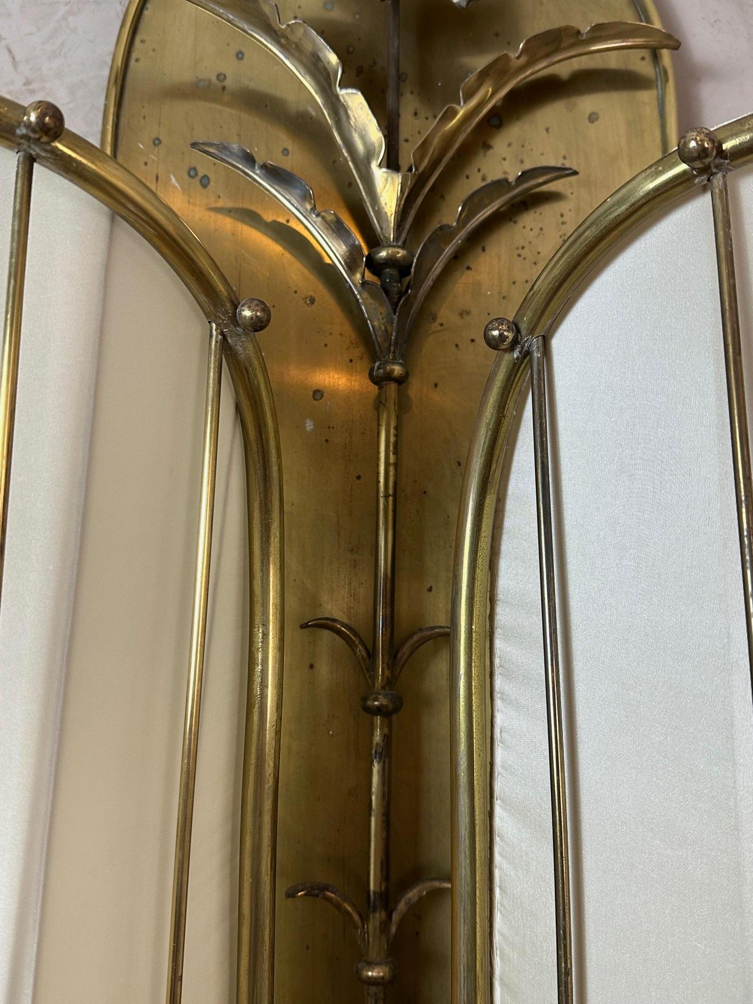 Laiton Art nouveau du XXe siècle dans le goût de JL Lobmeyr Applique en laiton, années 1925 en vente