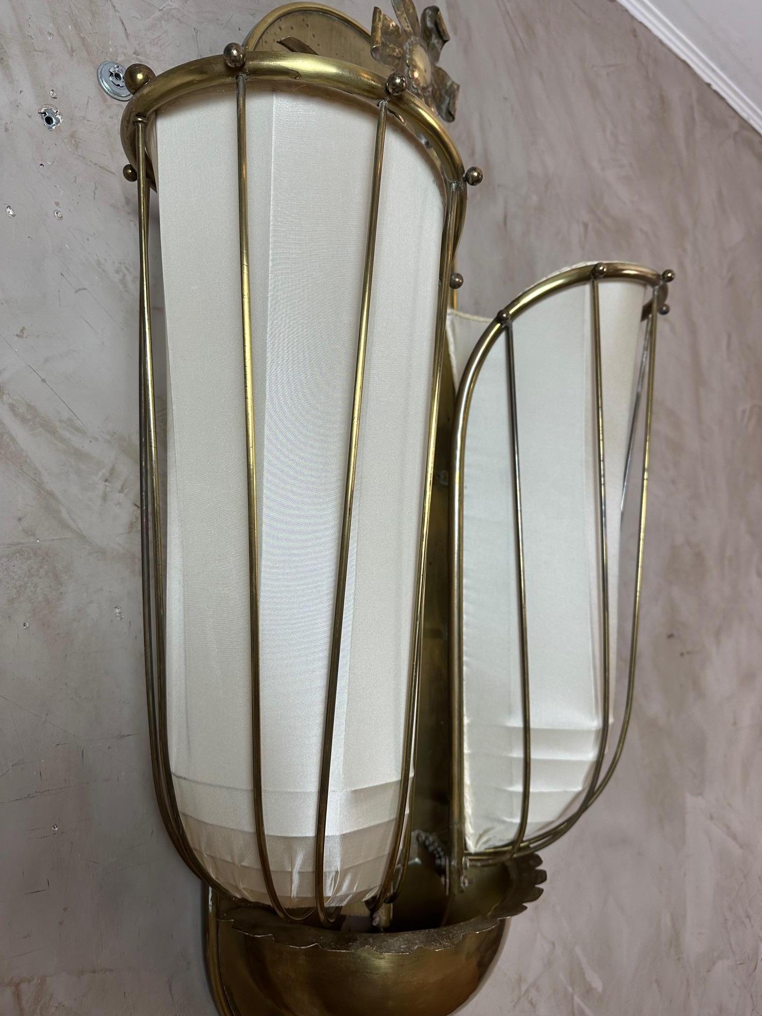 Art nouveau du XXe siècle dans le goût de JL Lobmeyr Applique en laiton, années 1925 en vente 3