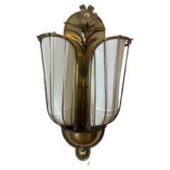 Art nouveau du XXe siècle dans le goût de JL Lobmeyr Applique en laiton, années 1925