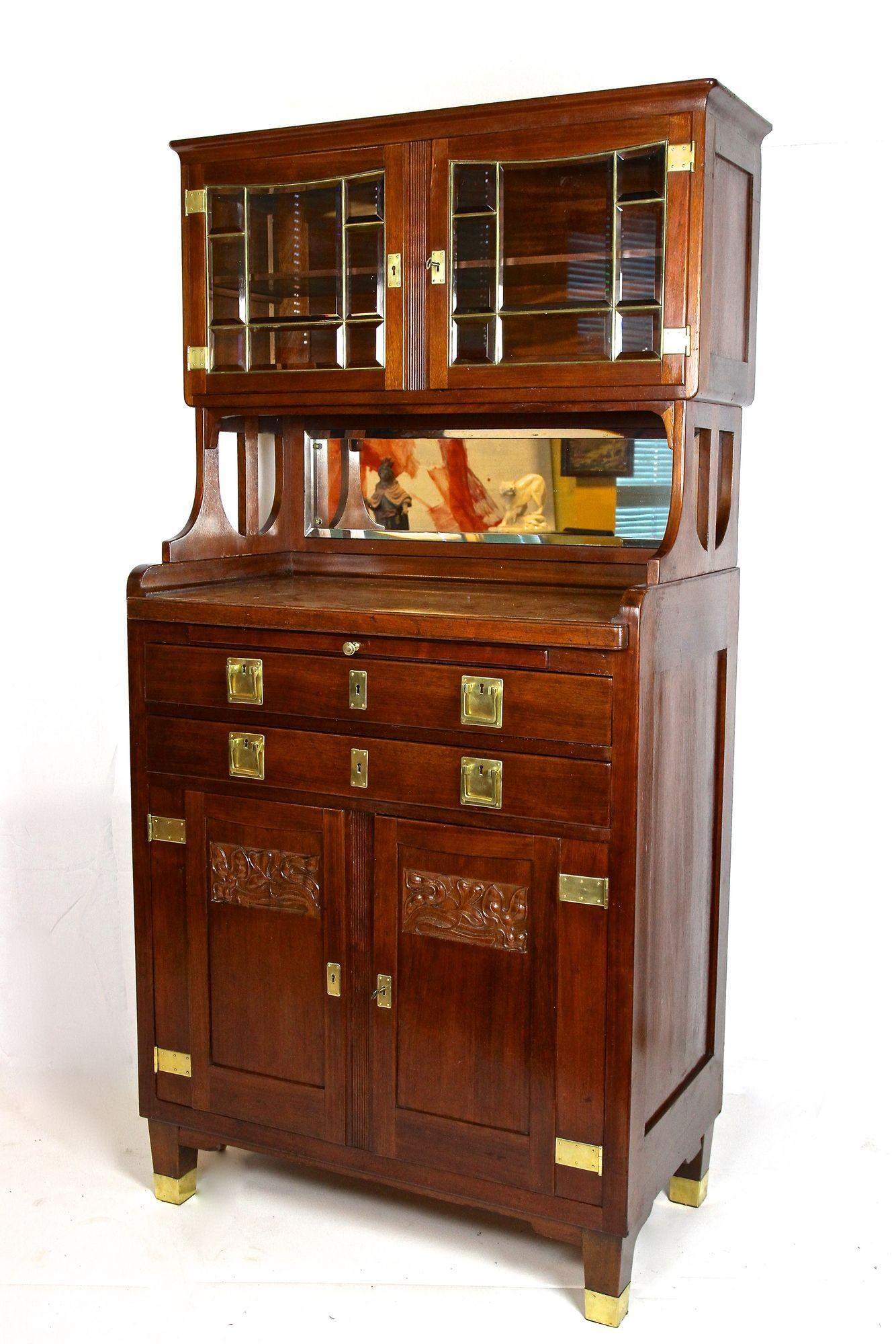 20th Century Art Nouveau Mahogany Buffet Cabinet, Austria ca. 1910 6