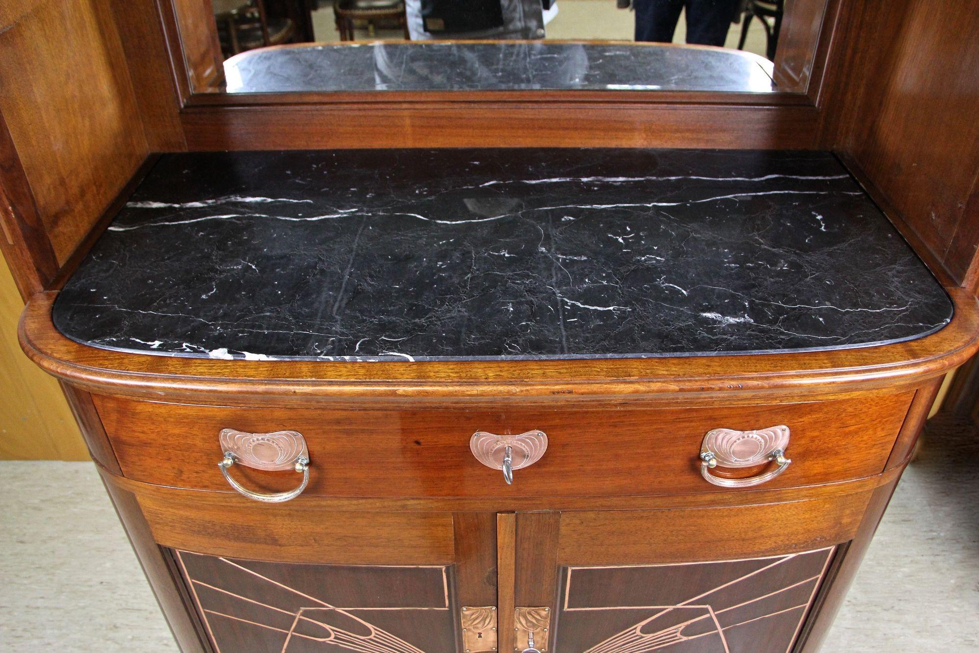 20th Century Art Nouveau Mahogany Cabinet/ Buffet by August Ungethüm, AT ca 1900 For Sale 4