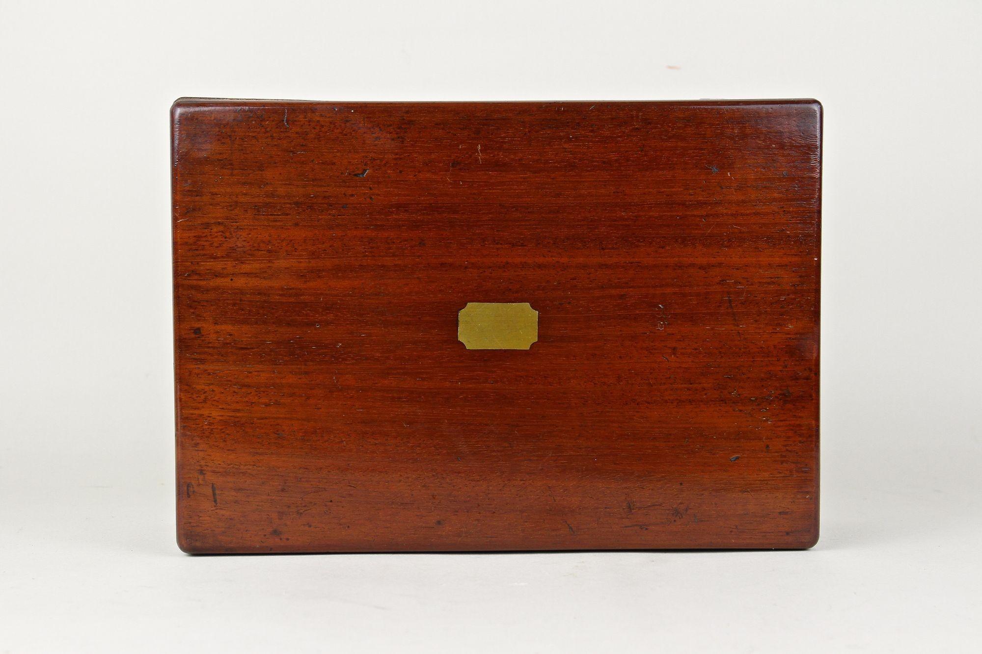 Caja/humidor de madera de caoba Art Nouveau del siglo XX, AT ca. 1915 6