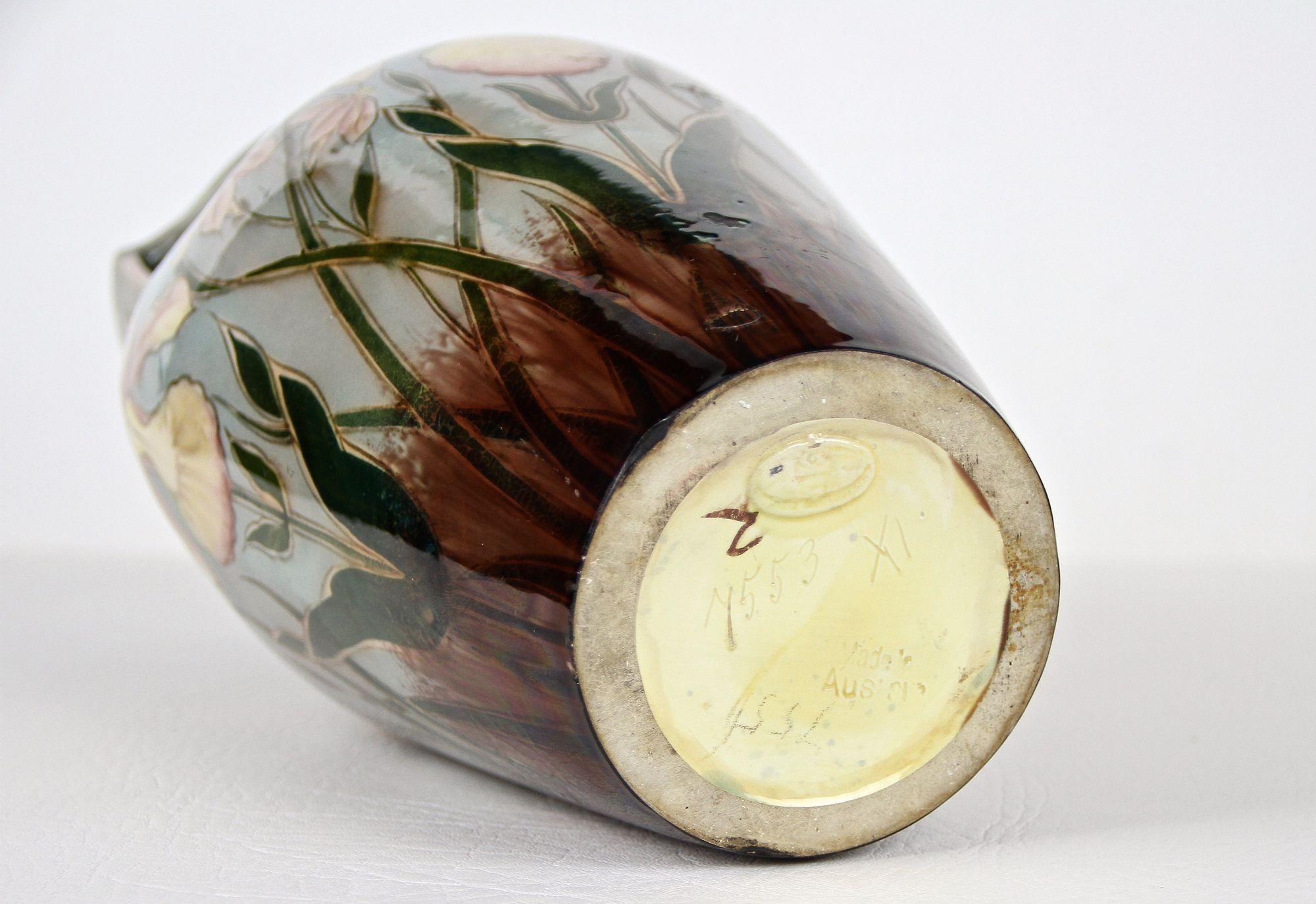 Vase en majolique Art nouveau du 20e siècle par Gerbing & Stephan, AT vers 1910 en vente 6