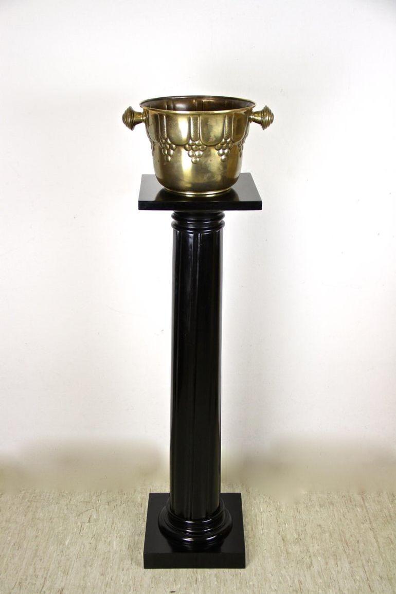 20th Century Art Nouveau Pedestal or Column, ebonized /handcarved, AT ca. 1900 For Sale 6