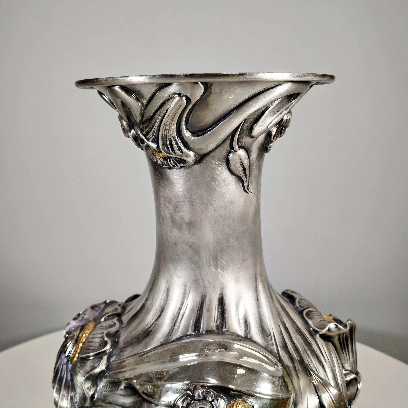 20th Century Art Nouveau Revival Italian Sterling Silver Vase For Sale 13